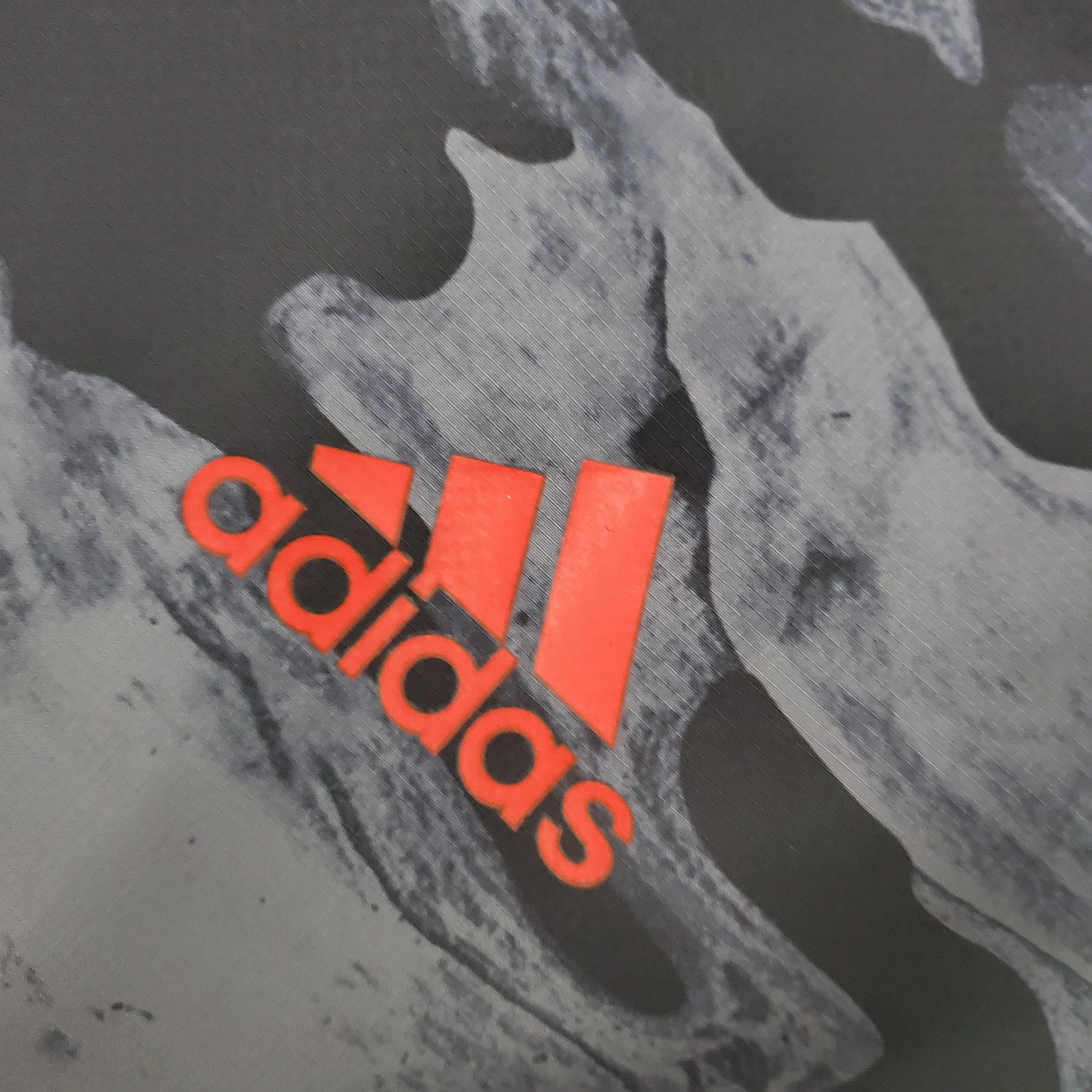 2021/2022 Manchester United Jersey Windbreaker Black And Grey Camouflage:football jersey mysite: unitedjerseyfootball 邓江浪:football