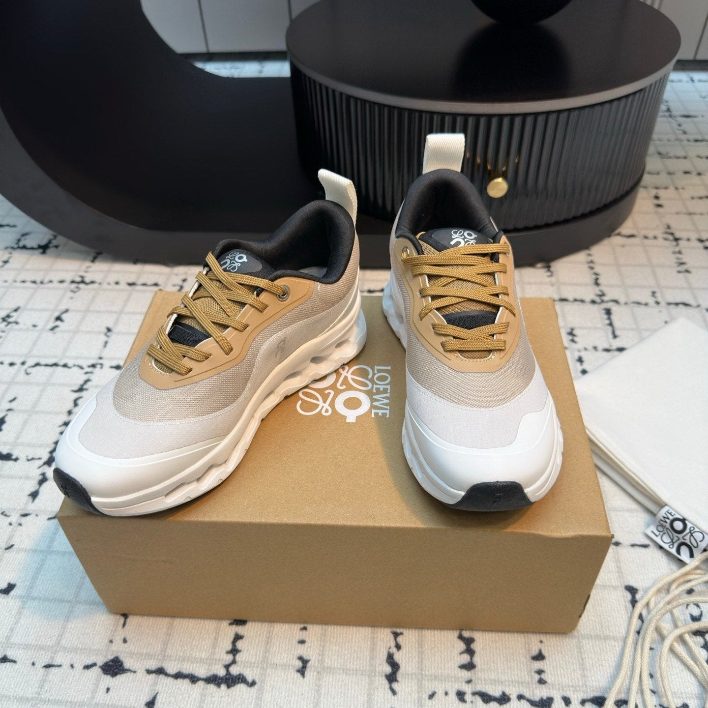 LW CLOUDTILT 2.0 SNEAKER TAN AND WHITE POLYESTER、mysite、Cacoeks