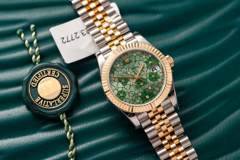 Đồng Hồ Nữ Rolex Bọc Vàng Datejust Mặt Số Xanh Olive Hoa Lá GM 31mm (4)