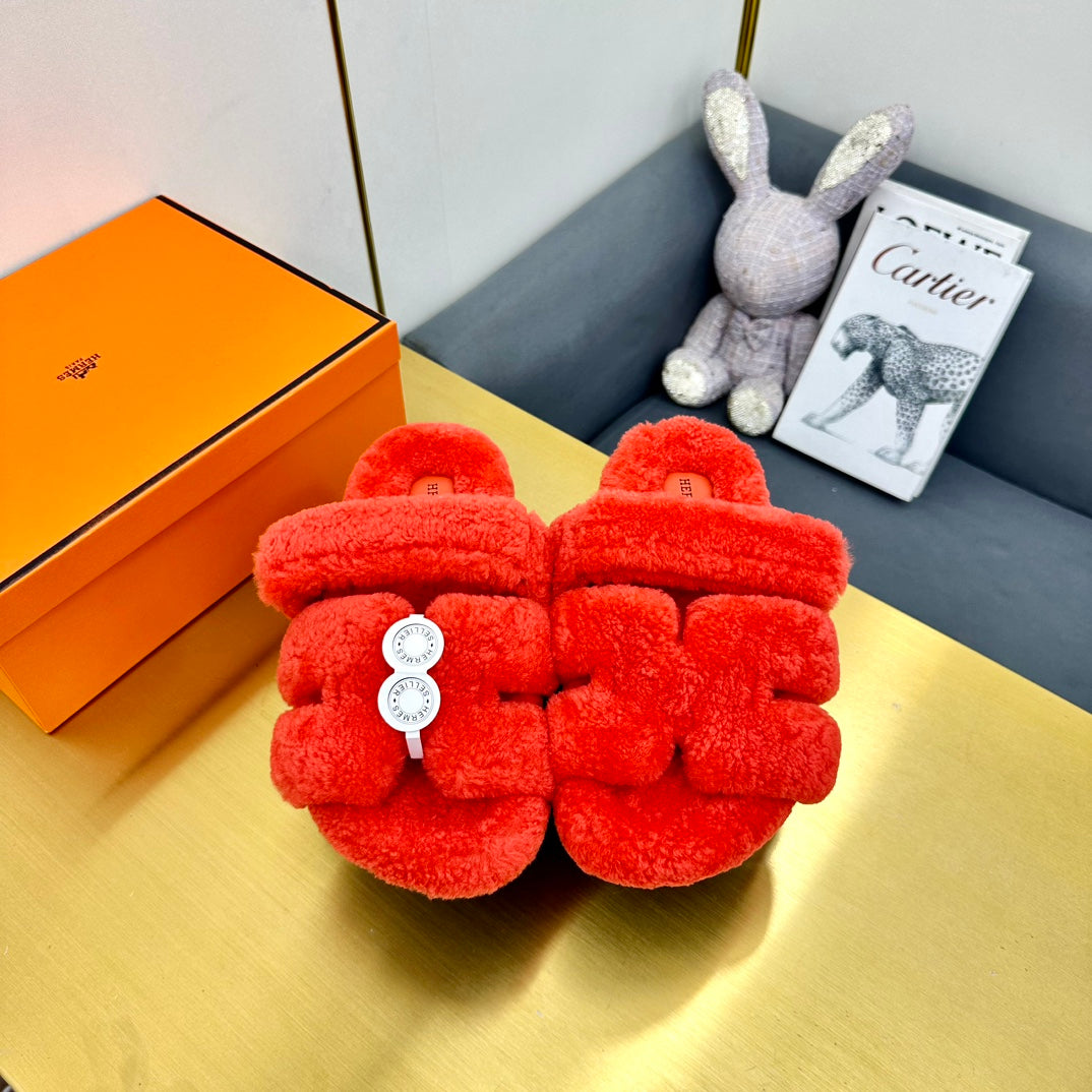 CHYPRE SANDAL IN CANDY RED SHEARLING、mysite、Cacoeks