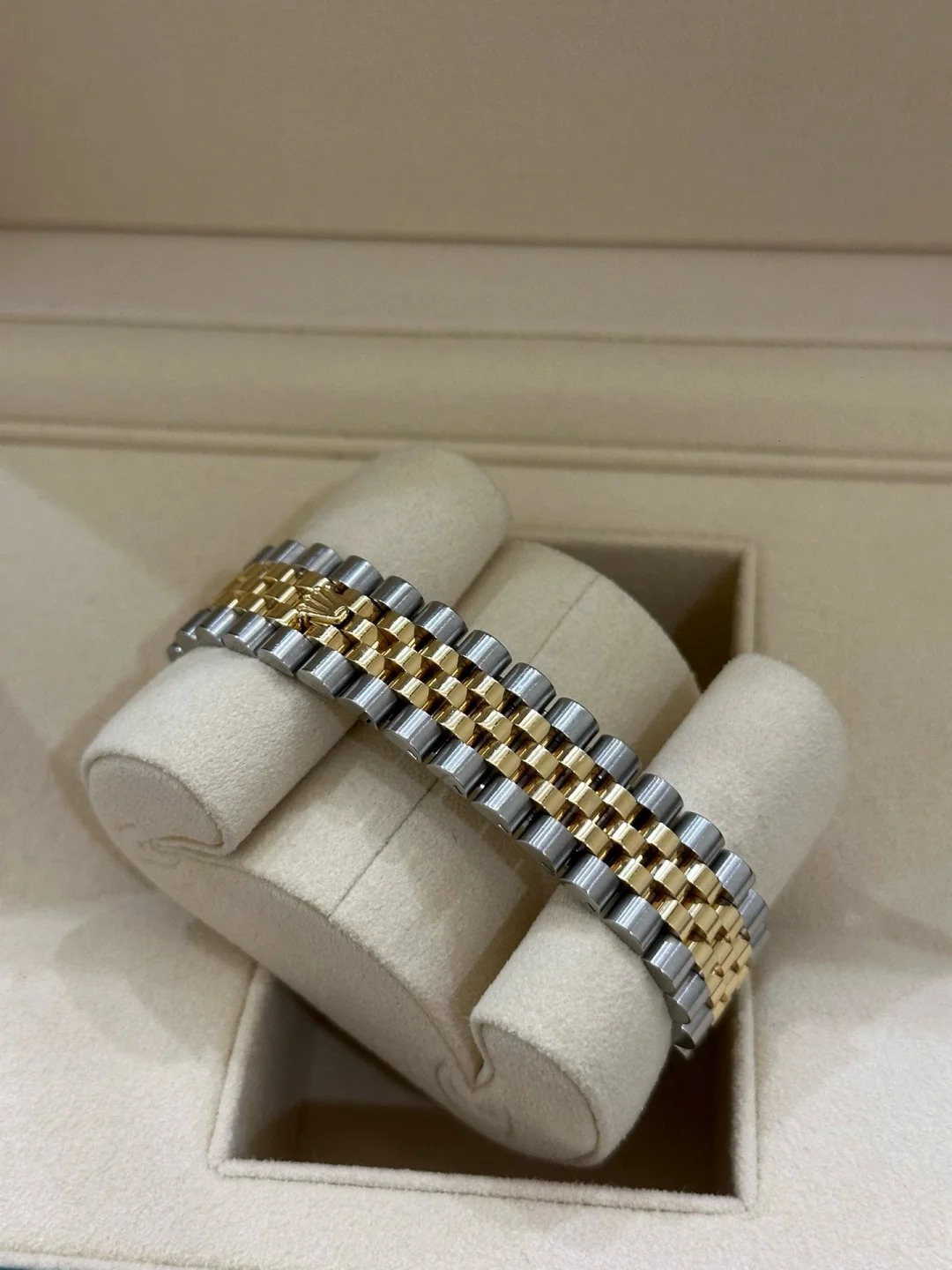 兼职  林炎: luxecystore