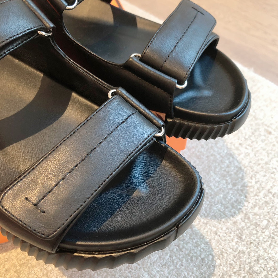 DAD SANDALS IN BLACK CALFSKIN AND RUBBER、mysite、Cacoeks