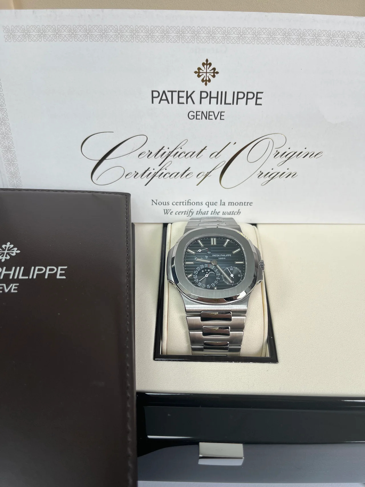 Patek Philippe Nautilus Ref. 5712/1A-001 Super Clone Watch – Blue Dial Stainless Steel Moonphase Fake Replica