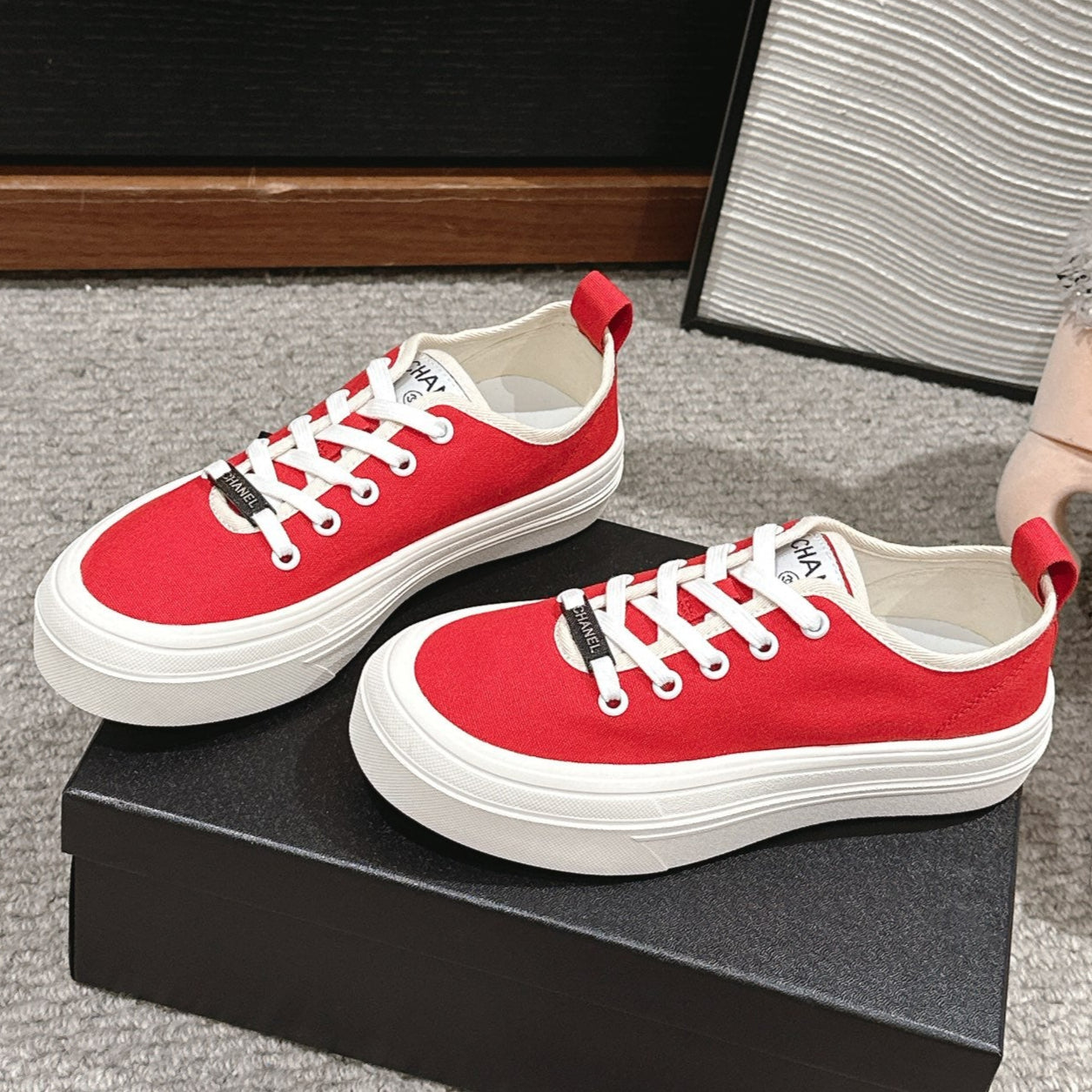 LACE-UP SNEAKERS IN CHERRY RED CANVAS、mysite、Cacoeks