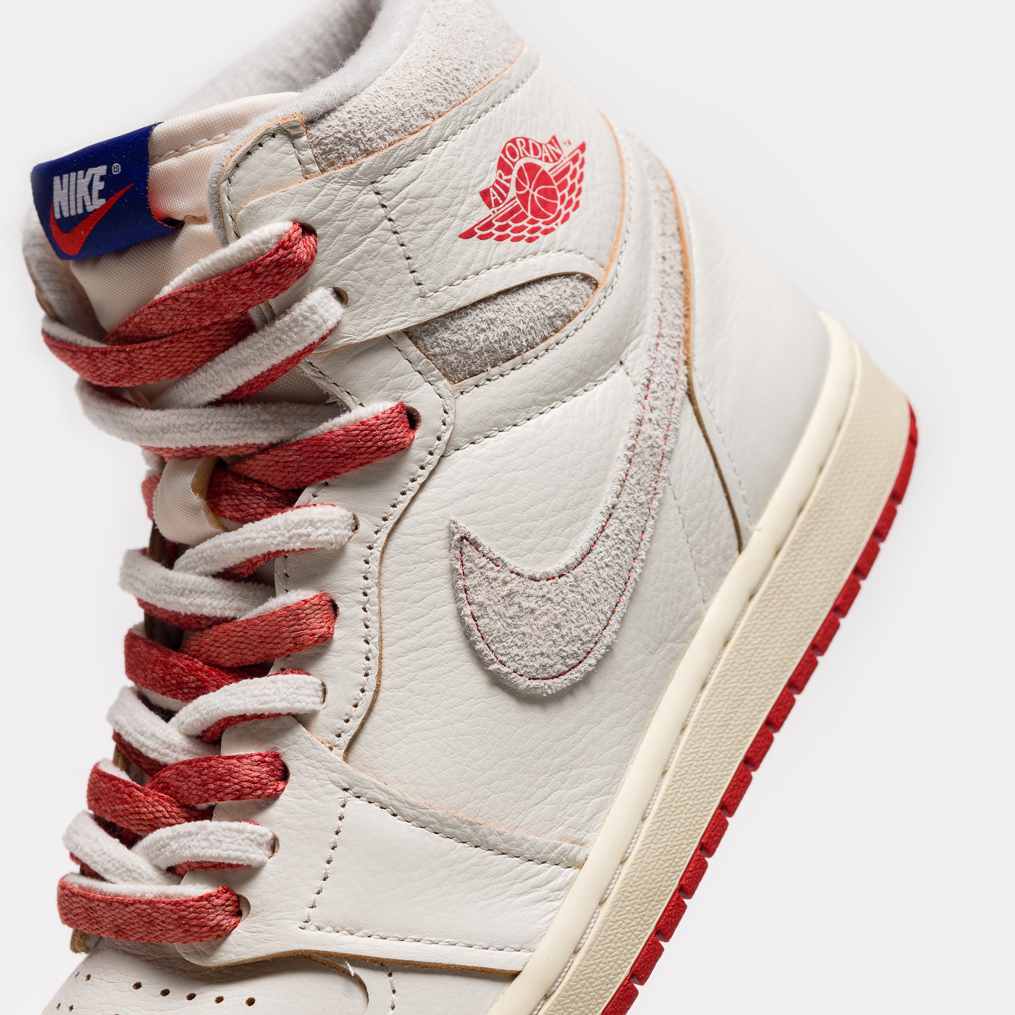 Air Jordan 1 High OG Sneaker in Sail/Cinnabar/Light Bone