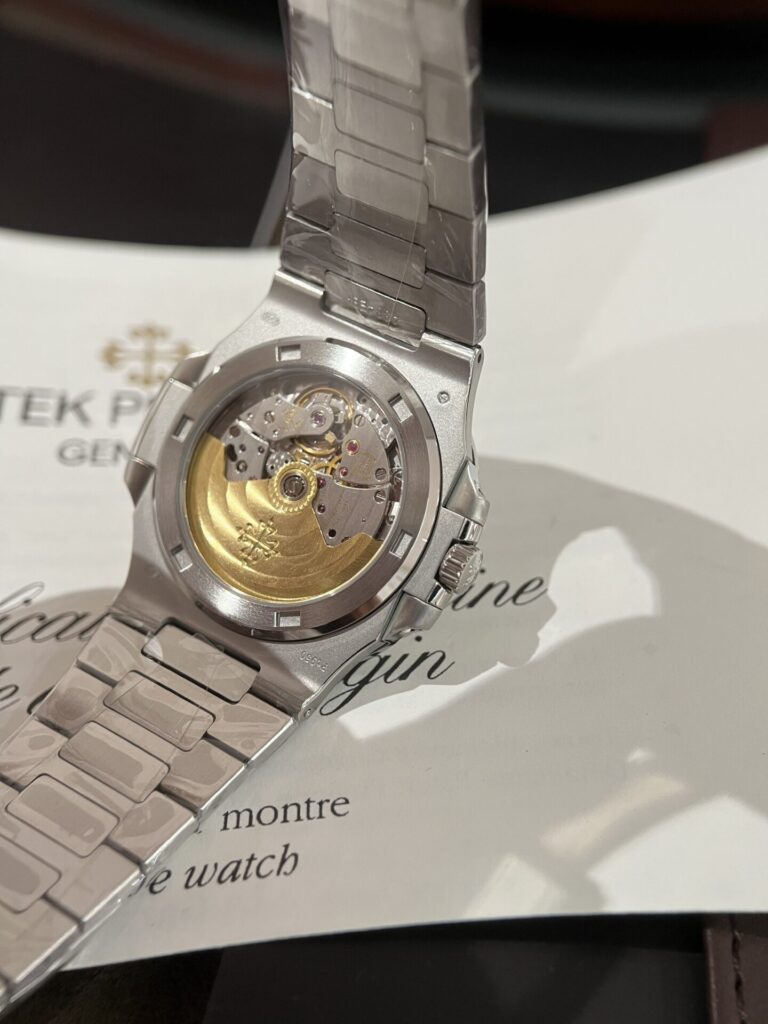 Đồng Hồ Patek Philippe 5726G Rep 11 Dây Thép Mặt Xanh 40 (1)