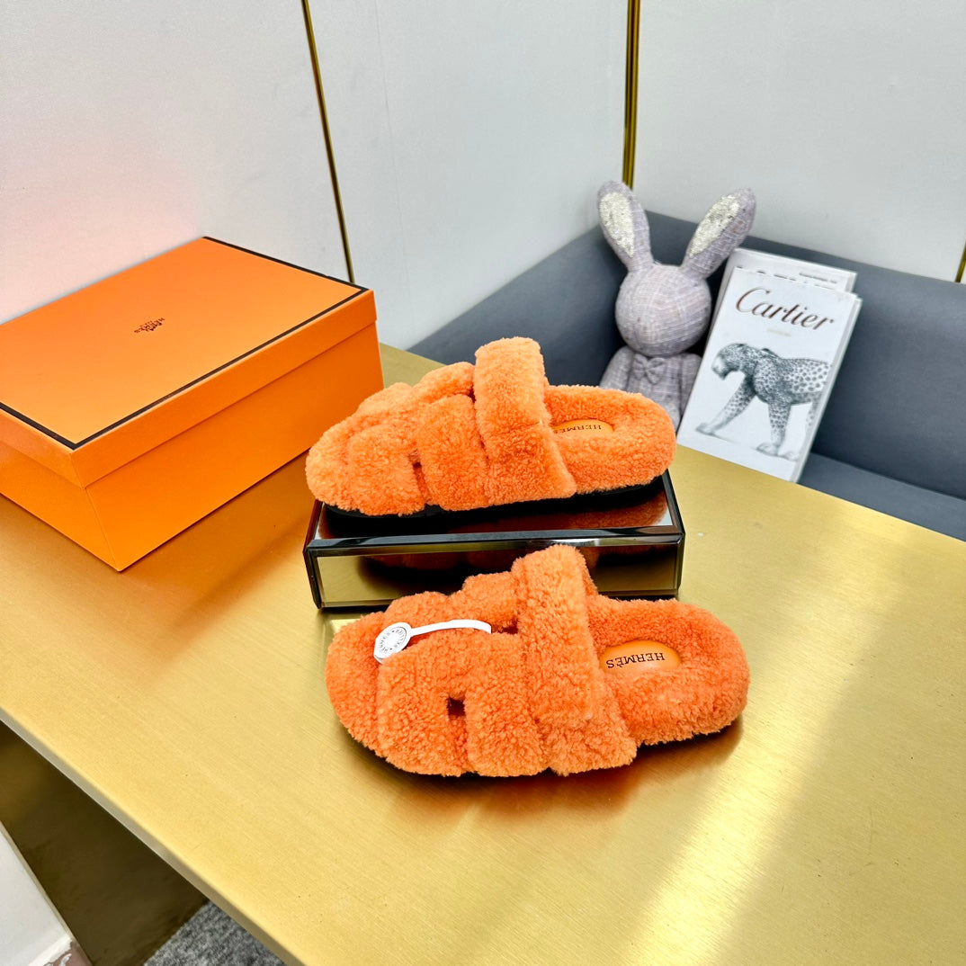 CHYPRE SANDAL IN SPANISH ORANGE SHEARLING、mysite、Cacoeks