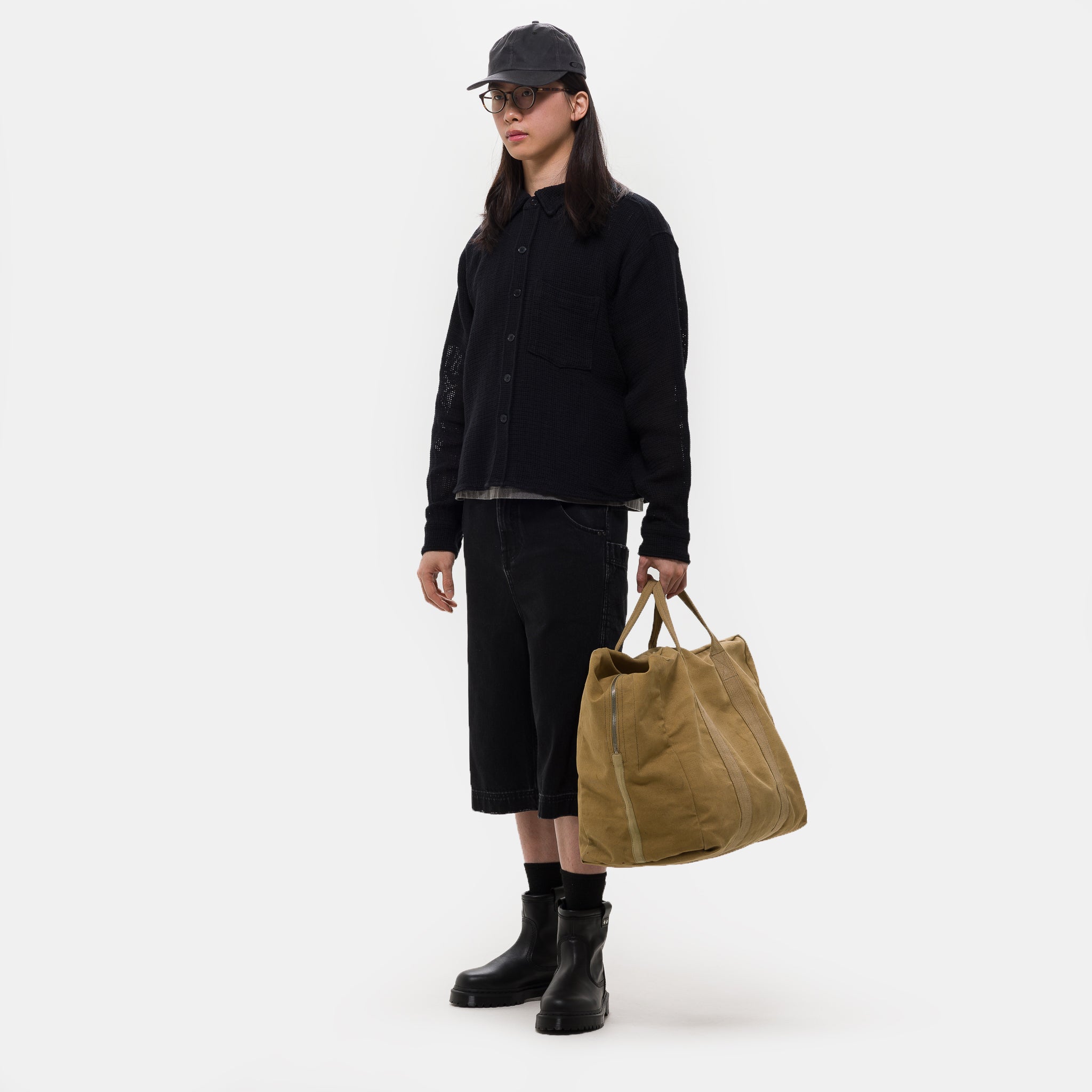 Priority Shirt in Black Natte