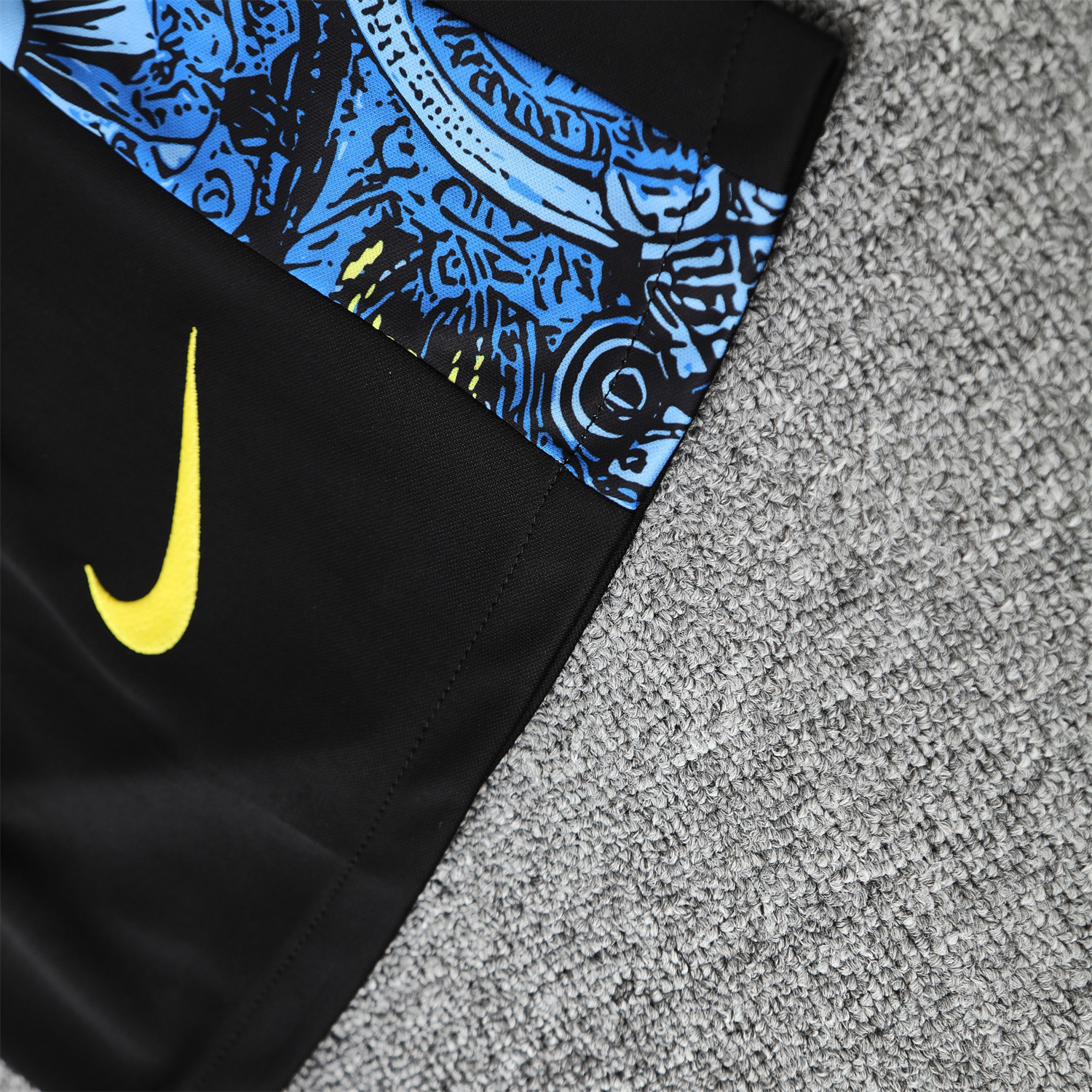 UltraTrikot-Brazil 25-26 Blue Jesus Statue Short-Sleeve Training Set - Blue Top & Black Shorts