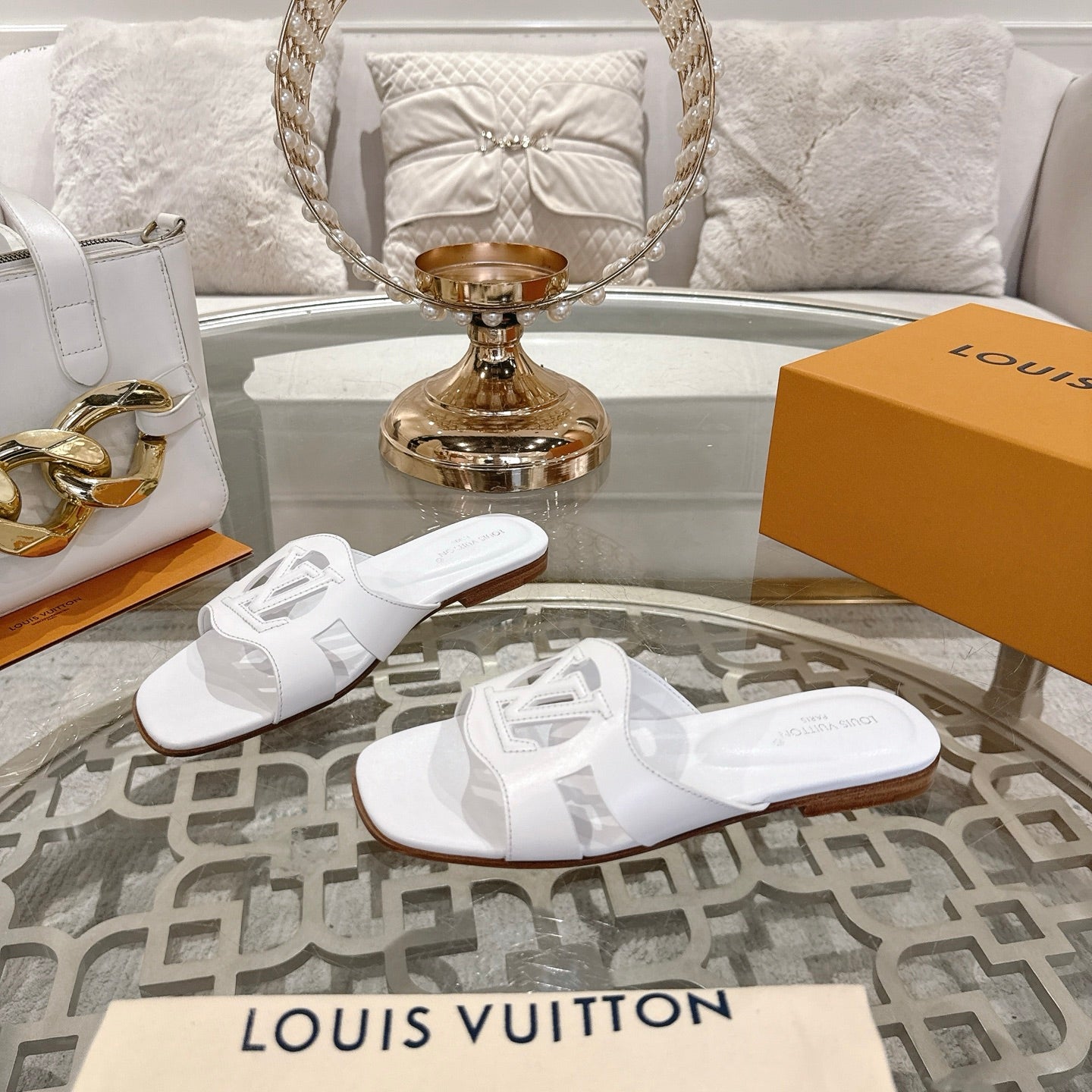 ISOLA FLAT SLIDE IN WHITE CALFSKIN、mysite、Cacoeks