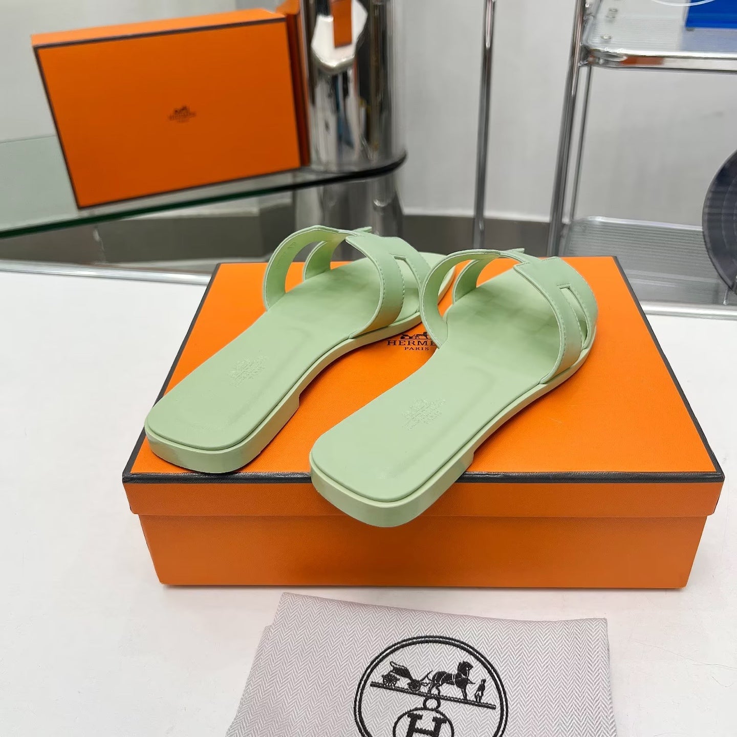 0RAN SANDALS IN GREEN PASTEL CALFSKIN、mysite、Cacoeks
