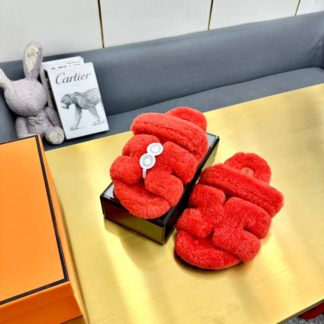 CHYPRE SANDAL IN CANDY RED SHEARLING、mysite、Cacoeks