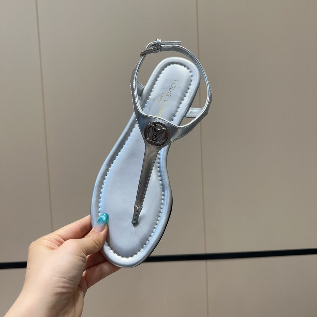 LV THONG SANDALS 25S IN SILVER CALFSKIN WITH SILVER HARDWARE、mysite、Cacoeks