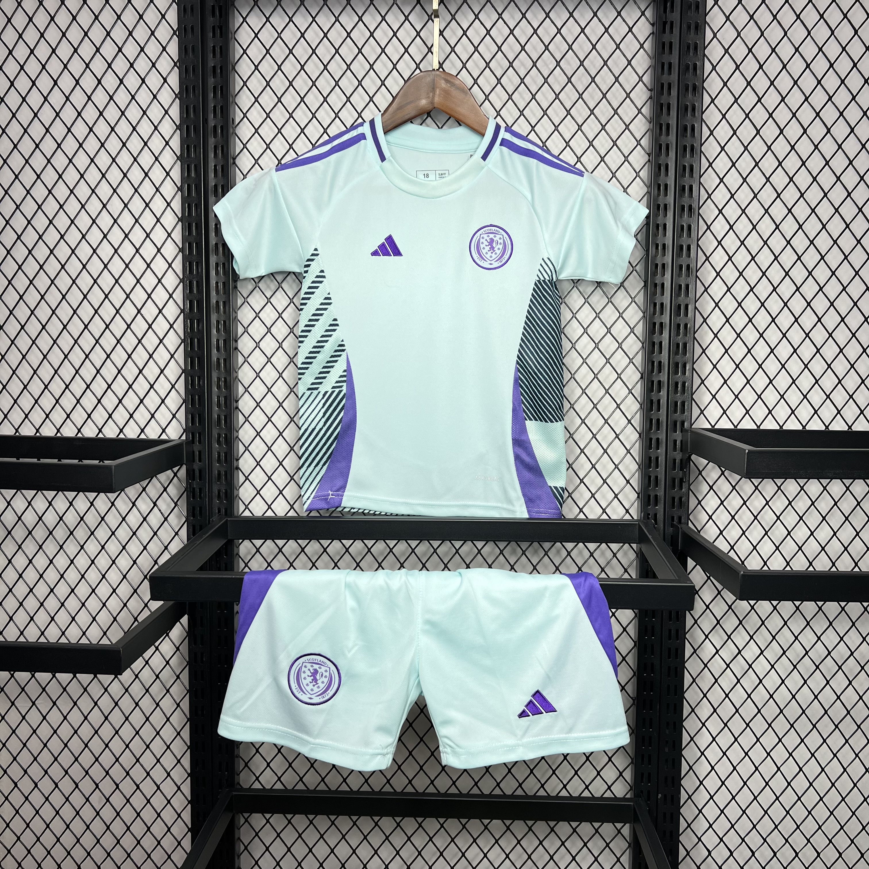 ManixJersey.com | S-c-o.t l.a-n.d 2024 Away Goalkeeper Kids Kit -Customize Name, Number and Patch | Worldwide Shipping
