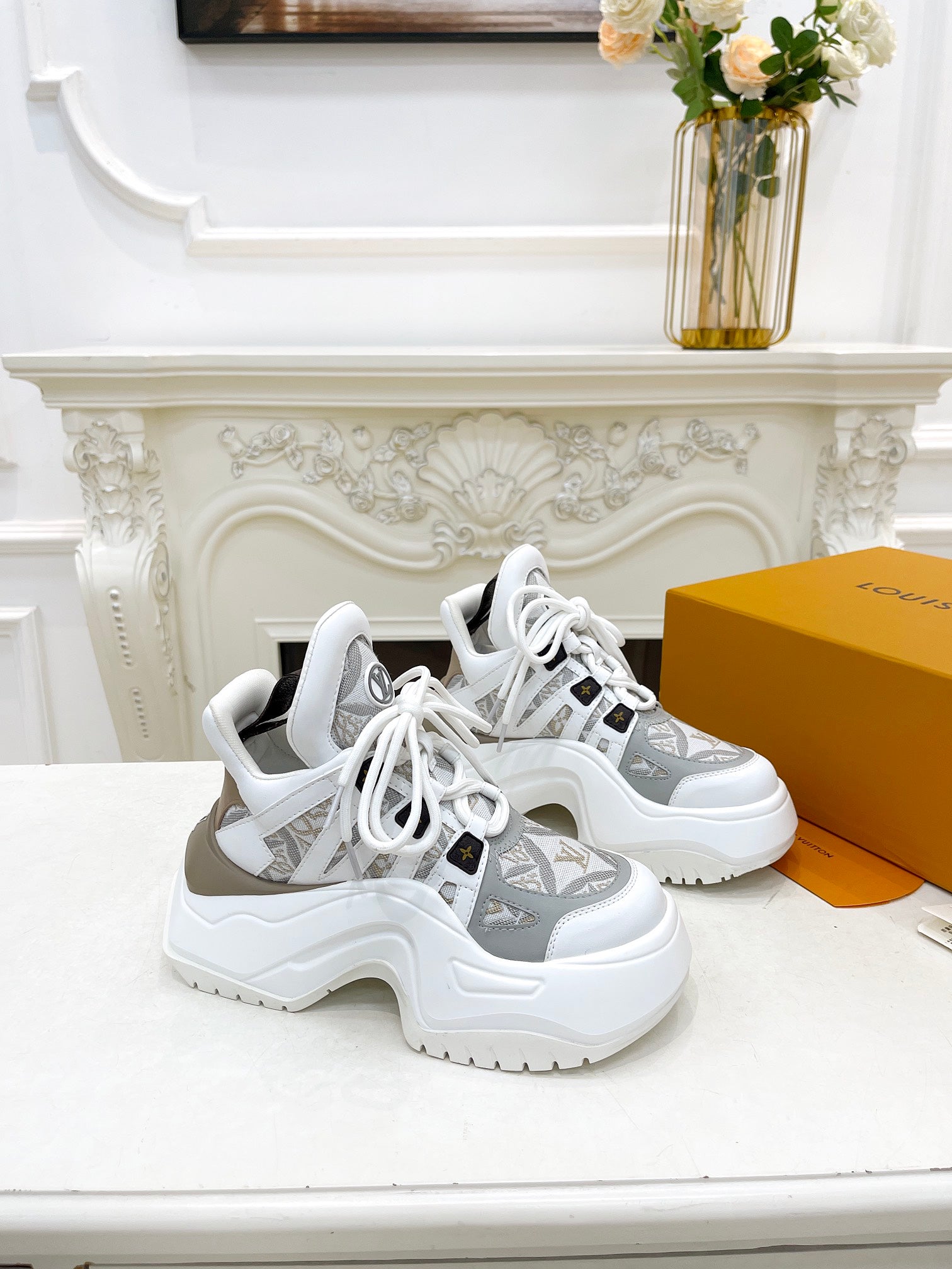 LV ARCHLIGHT 2.0 PLATFORM SNEAKER IN WHITE MIX DOVE GRAY MIX OF MATERIALS、mysite、Cacoeks