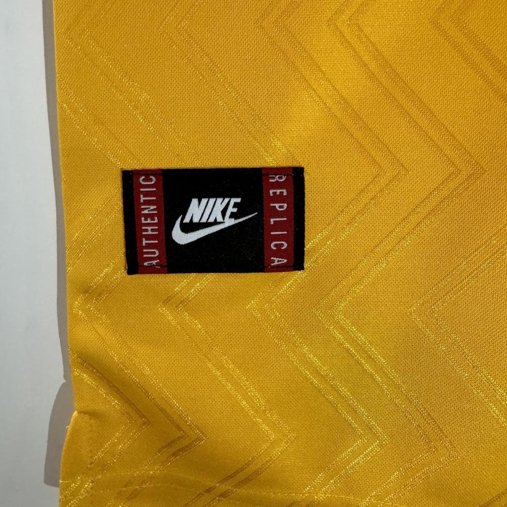 96-97 Arsenal Away season -Retro version: Ajax 24-25 Home Stadium Jersey - Fans Version mysite: Adidas luxuryfootballshirts.com: https://www.luxuryfootballshirts.com/