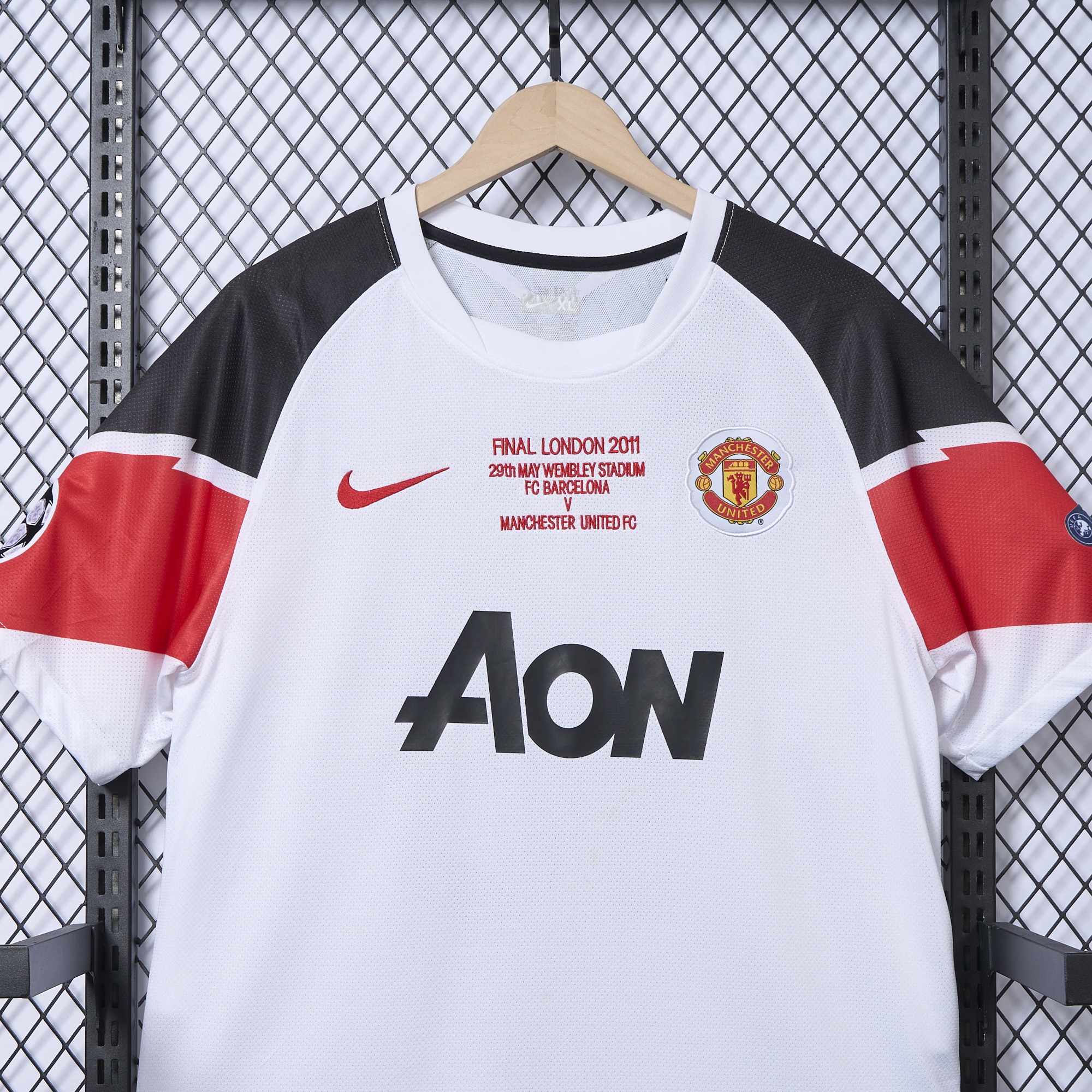 ManixJersey.com | Retro Manchester United 10-11 Away Jersey - Champions League Final Version -Customize Name, Number and Patch | Worldwide Shipping