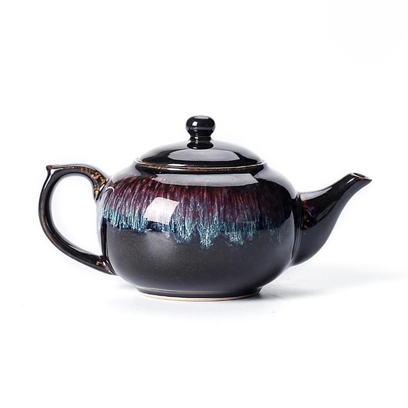 GEEK BAR-https://www.hot-toy.com/