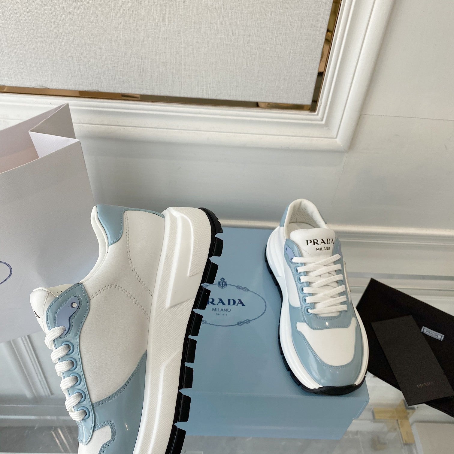 PRADA 25S THICK SOLE SNEAKER IN WHITE AND LIGHT BLUE CALFSKIN、mysite、Cacoeks