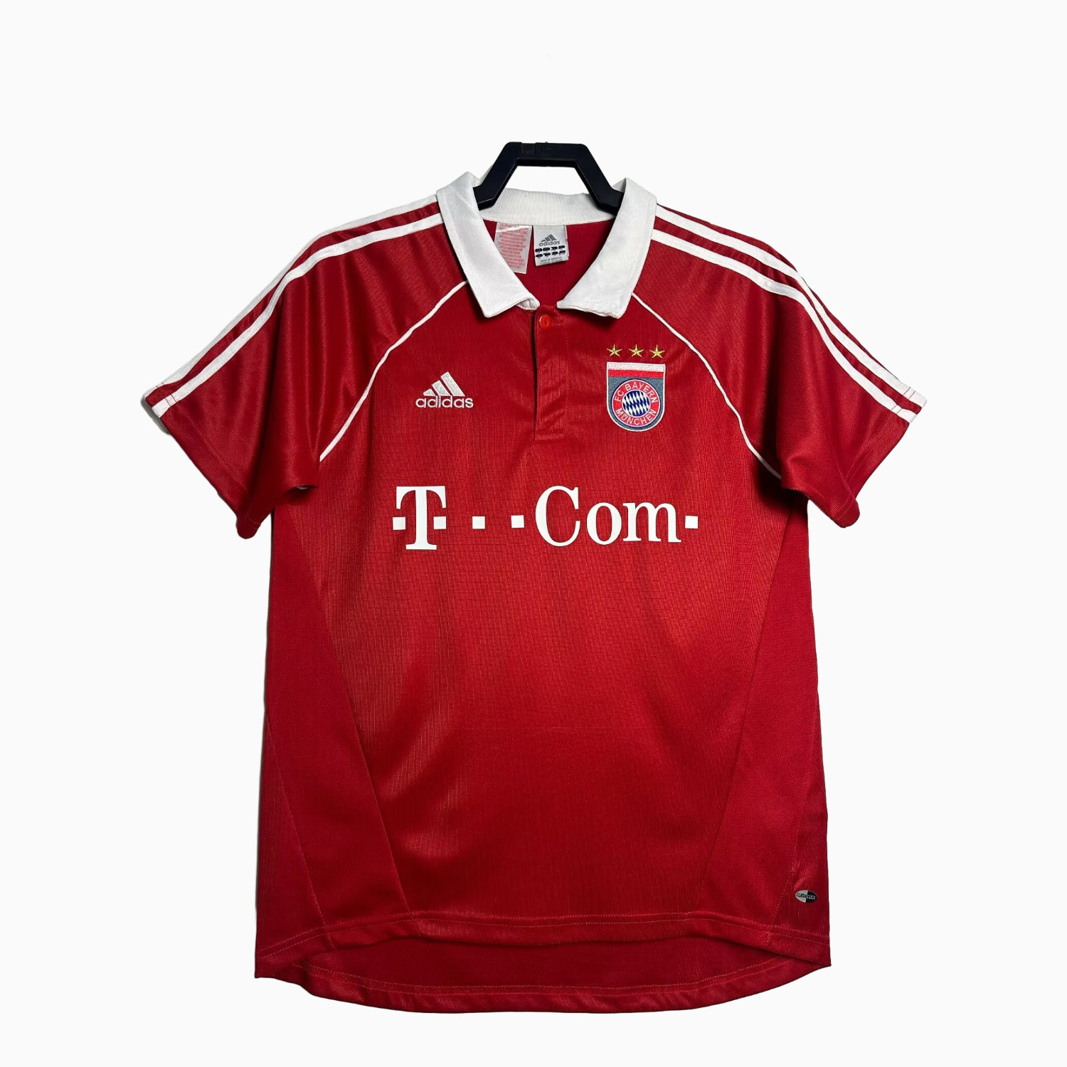 GlobeJersey-Retro Bayern Munich 2005-06 Home Jersey