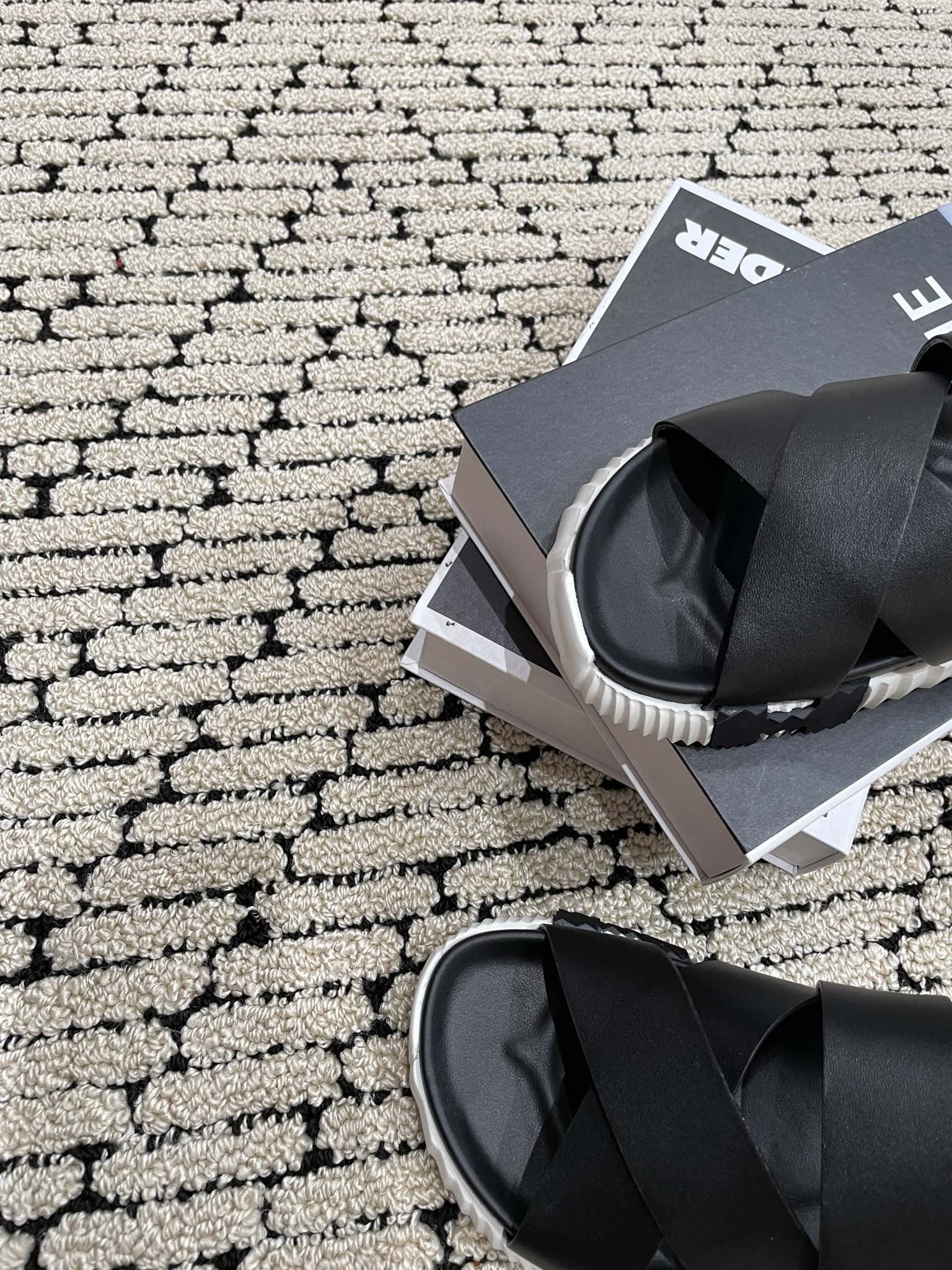 ELECTRIC SANDAL BLACK CALFSKIN、mysite、Cacoeks