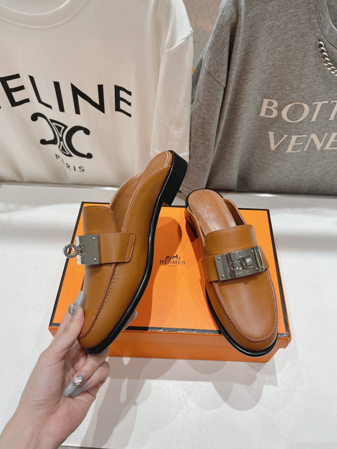 IOTA MULE CARAMEL CALFSKIN、mysite、Cacoeks