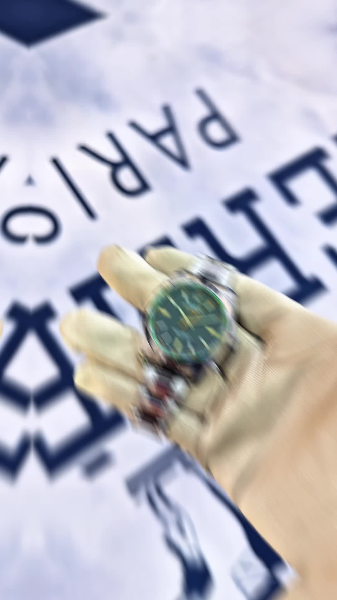 兼职  林炎: luxecystore