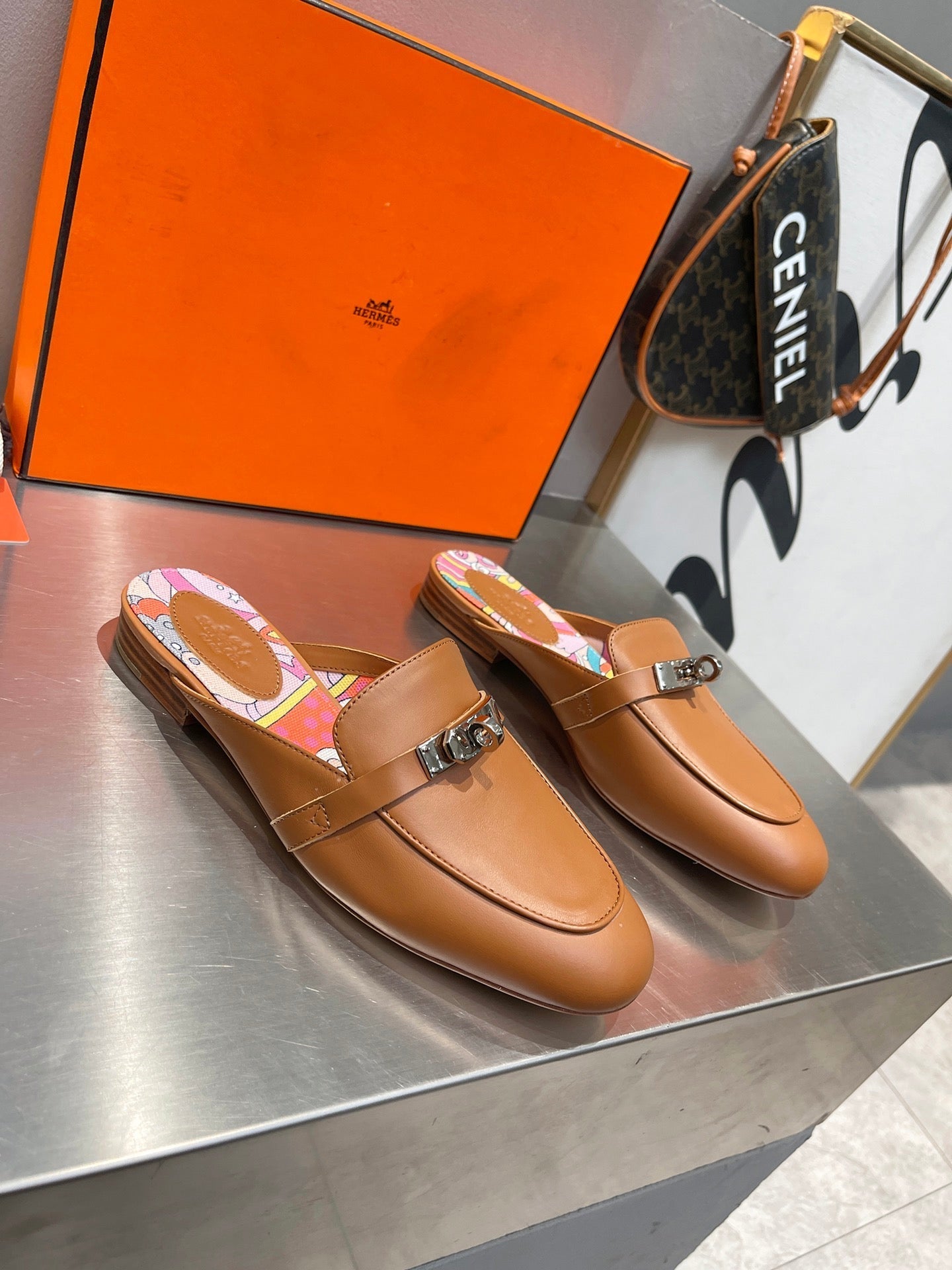 0Z MULE CARAMEL CALFSKIN WITH PATTERN、mysite、Cacoeks