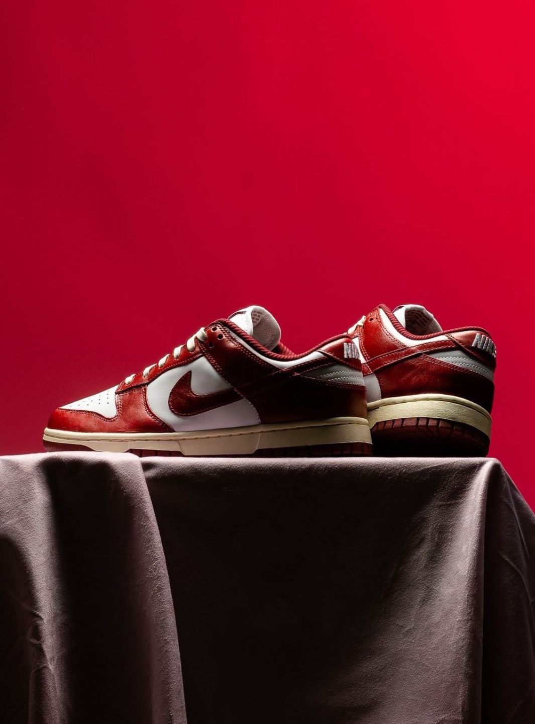 Nike Dunk Low PRM Vintage Team Red (W)、NIKE、Cacoeks
