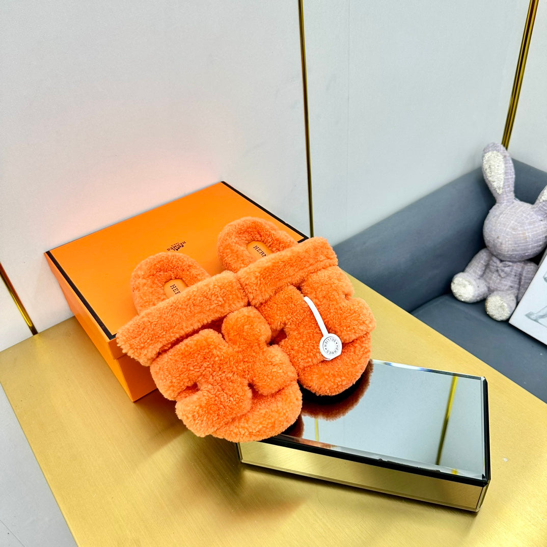 CHYPRE SANDAL IN SPANISH ORANGE SHEARLING、mysite、Cacoeks