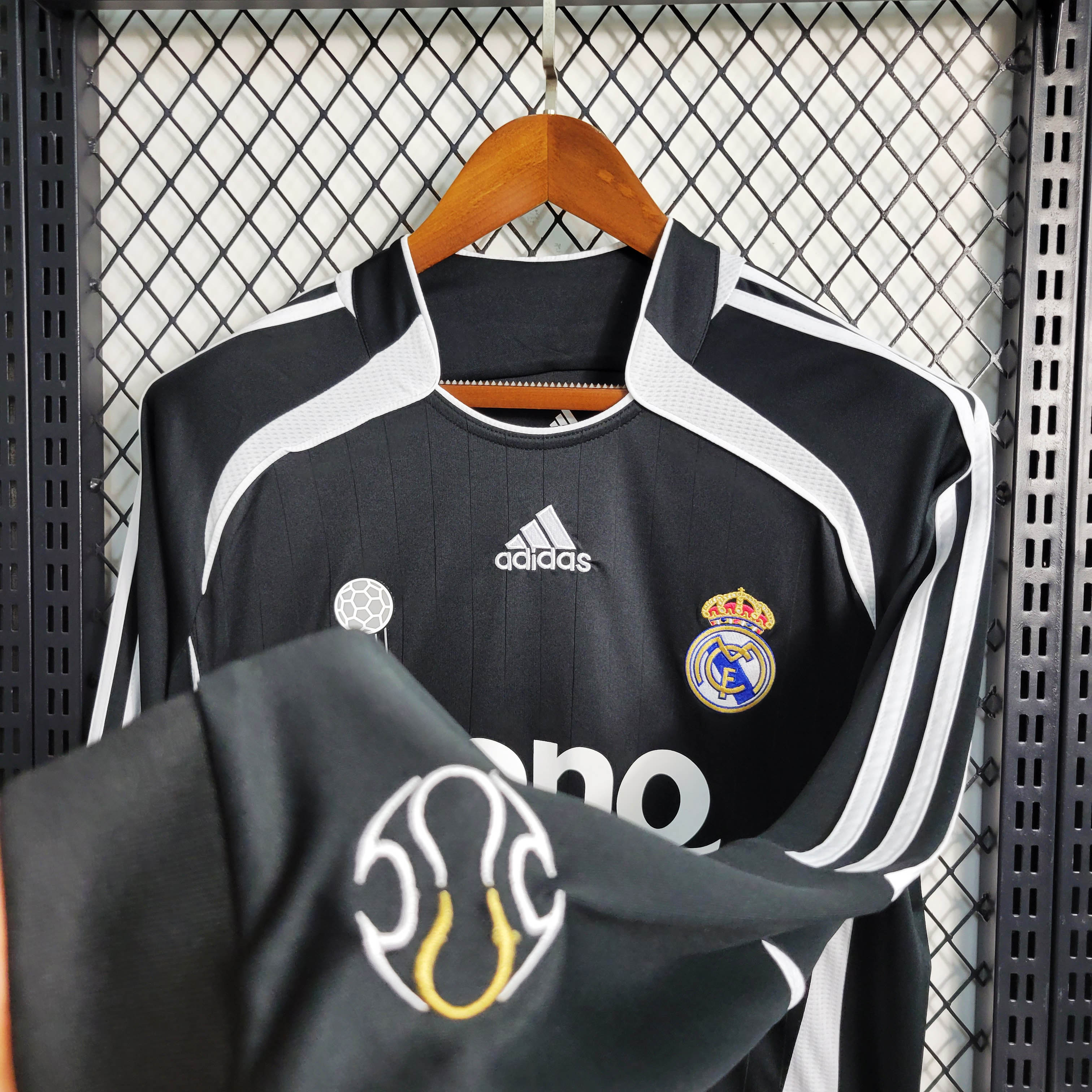2006/2007 Retro Long Sleeve Real Madrid Away:football jersey mysite: unitedjerseyfootball 邓江浪:football