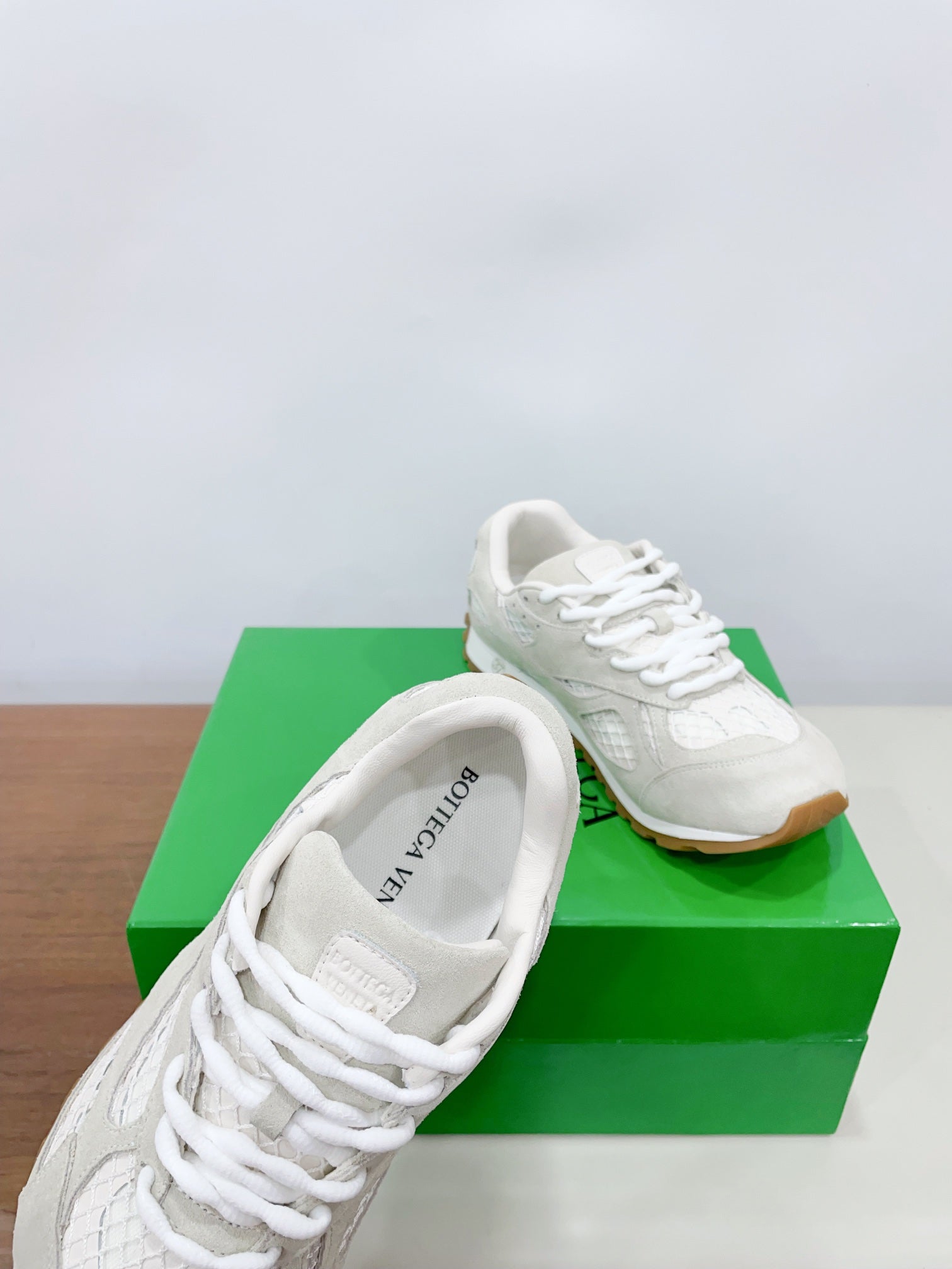 ORBIT SNEAKER IN SEA SALT SUEDE AND TECHNICAL MESH、mysite、Cacoeks