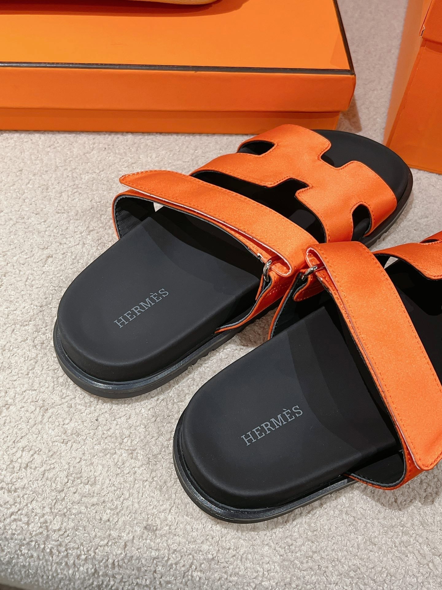 CHYPRE SANDAL BLACK MIX DARK ORANGE CALFSKIN、mysite、Cacoeks