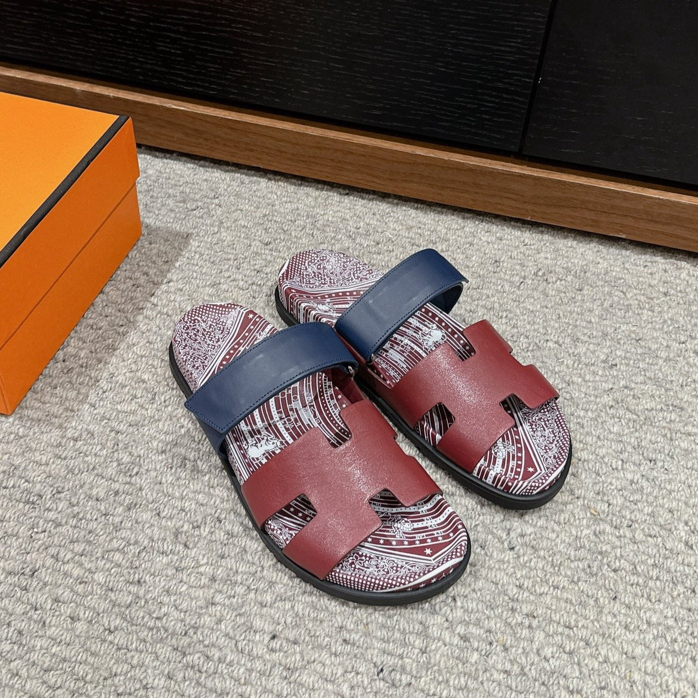 CHYPRE SANDAL BURNT UMBER CALFSKIN UNIQUE、mysite、Cacoeks