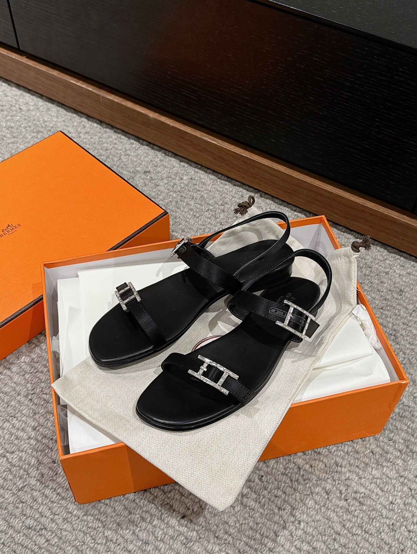 BUCKLE SANDAL BLACK CALFSKIN、mysite、Cacoeks