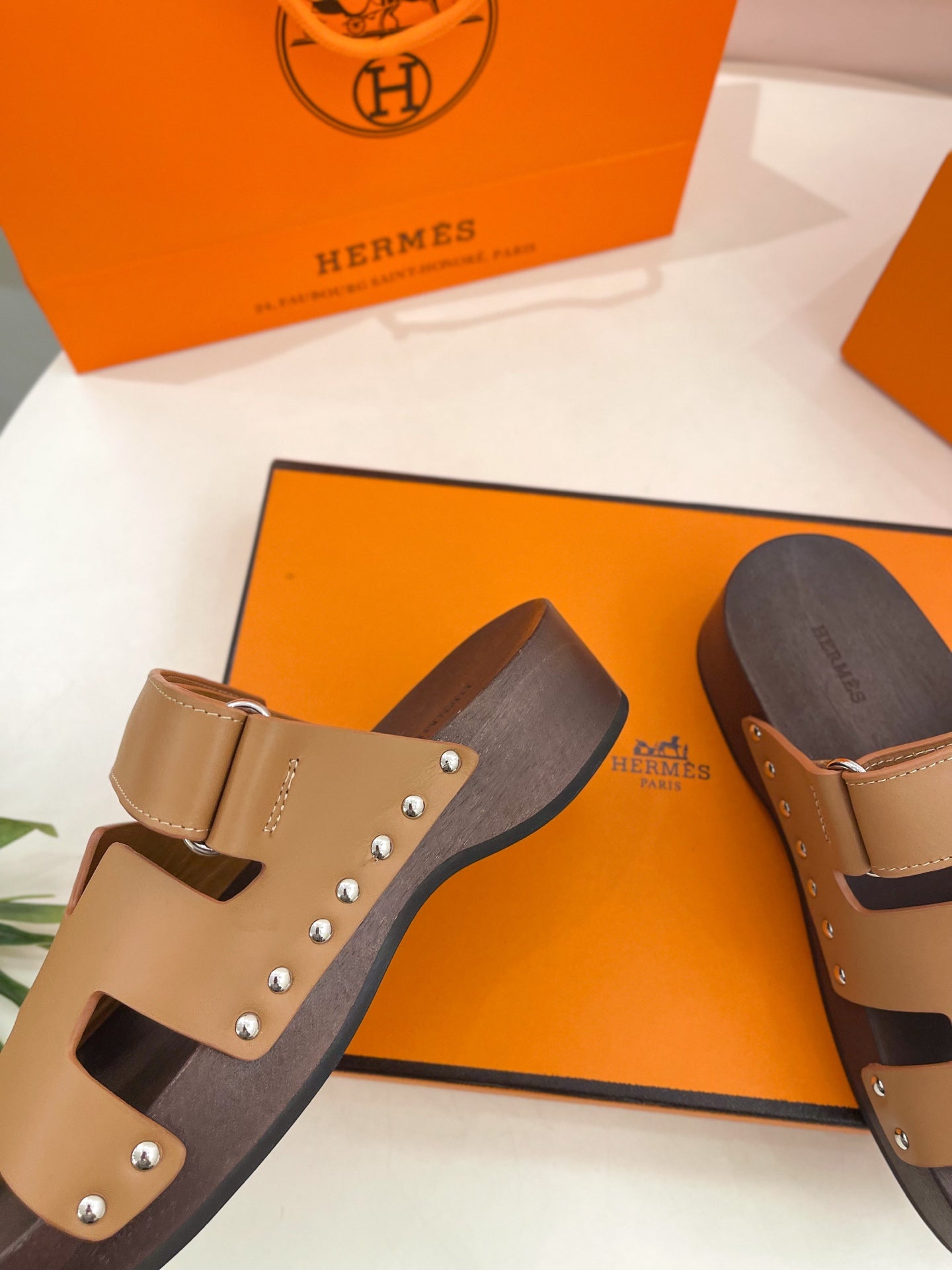 KOS CLOG IN PEANUT BROWN CALFSKIN、mysite、Cacoeks