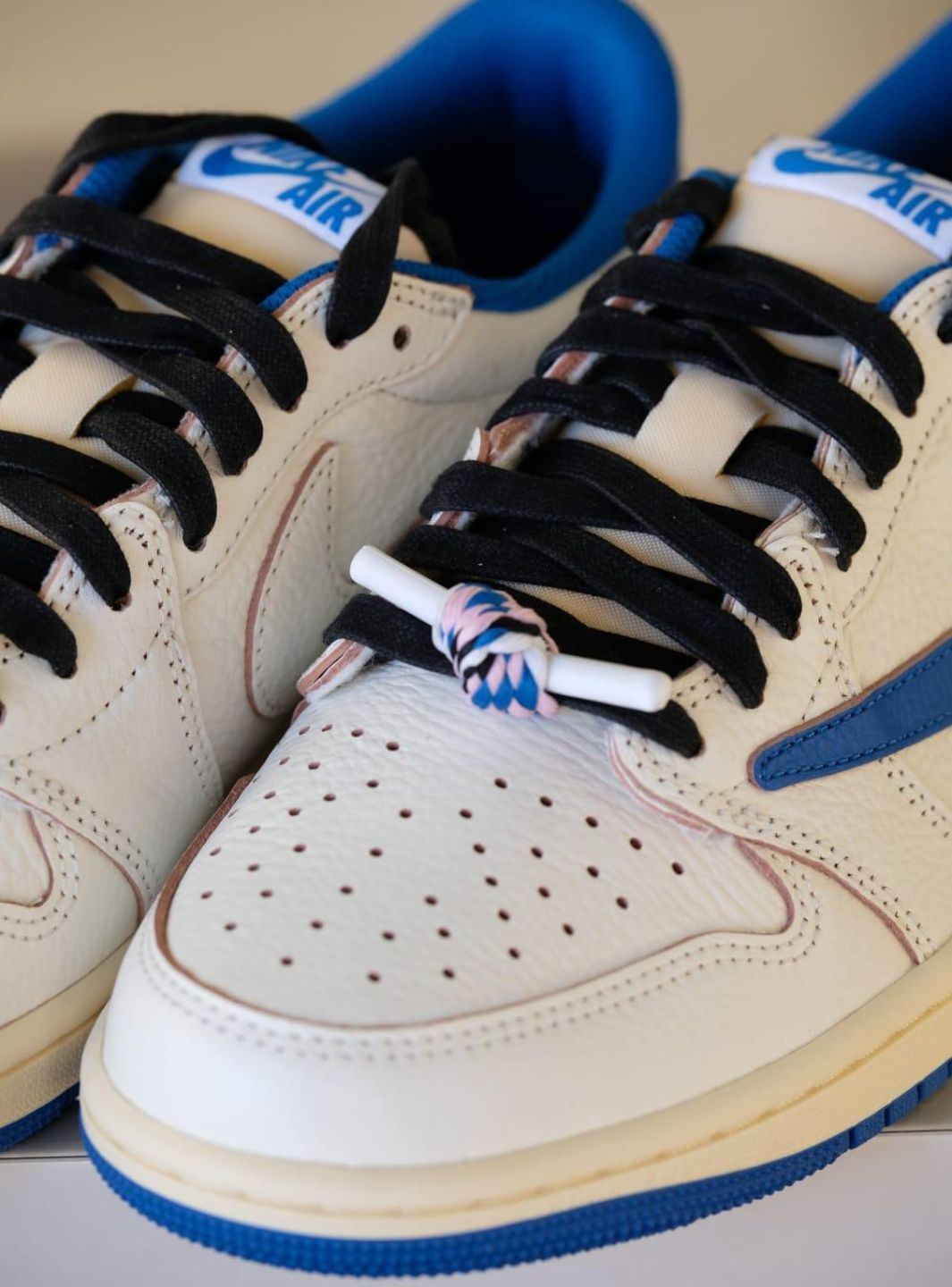 Air Jordan 1 Retro Low OG SP Fragment x Travis Scott Sail Military Blue、JORDAN、Cacoeks