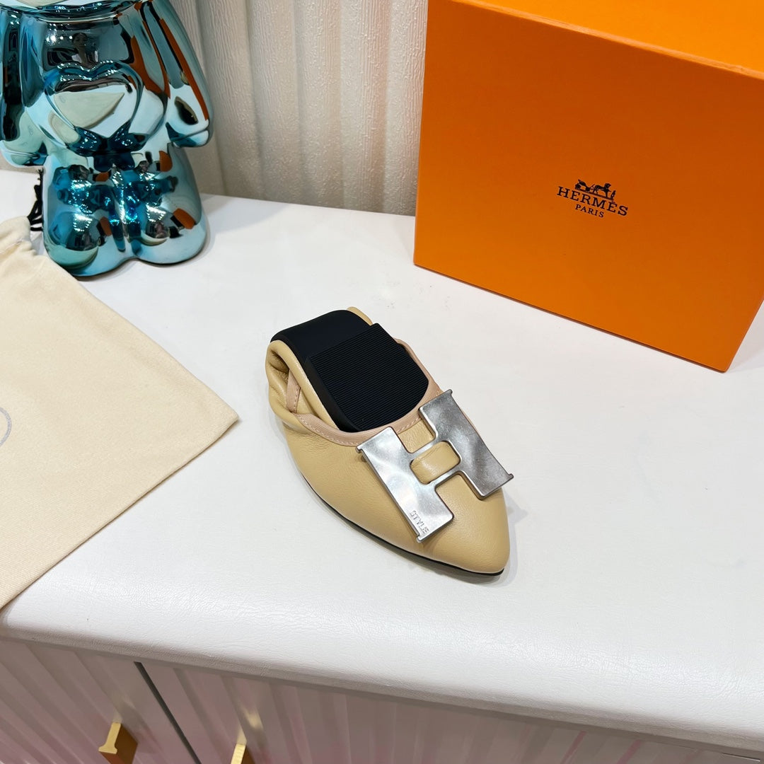 H-BUCKLE BALLLET FLAT BEIGE CALFSKIN、mysite、Cacoeks