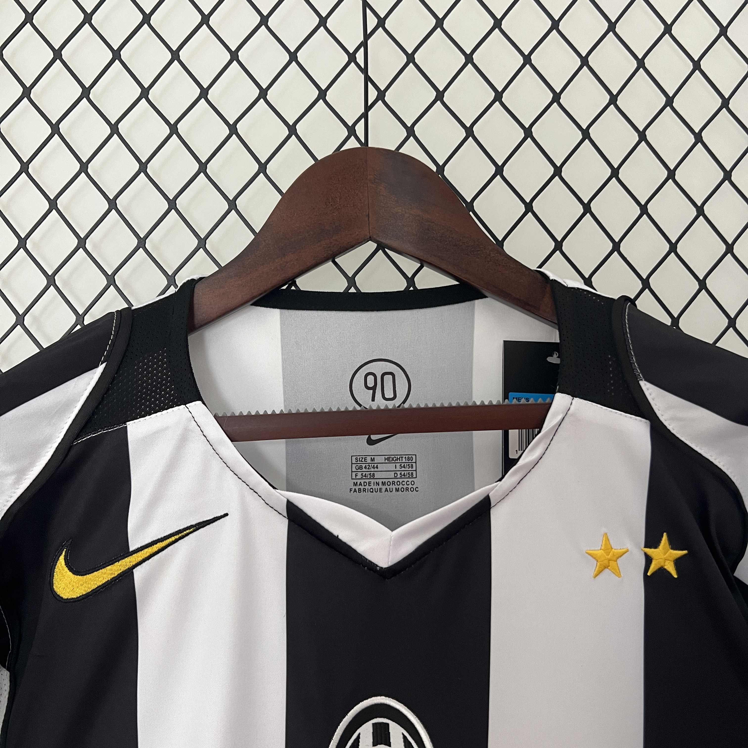 ManixJersey.com | Retro Juventus 2004-05 Home Stadium Jersey -Customize Name, Number and Patch | Worldwide Shipping