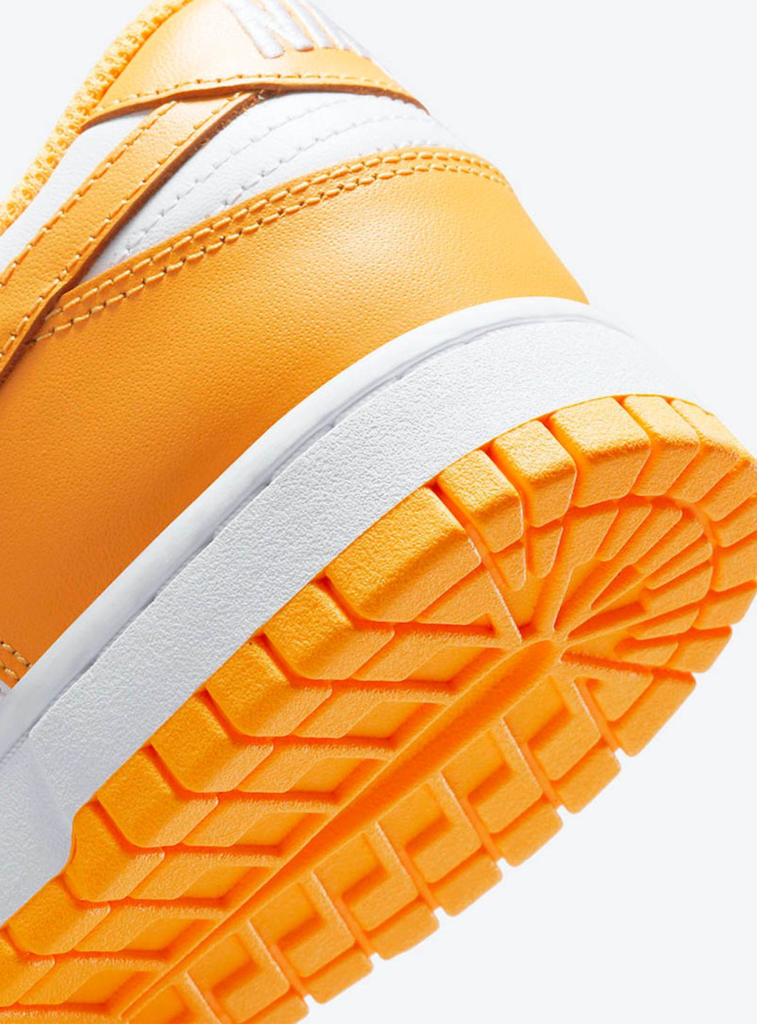 Nike Dunk Low Laser Orange (W)、NIKE、Cacoeks