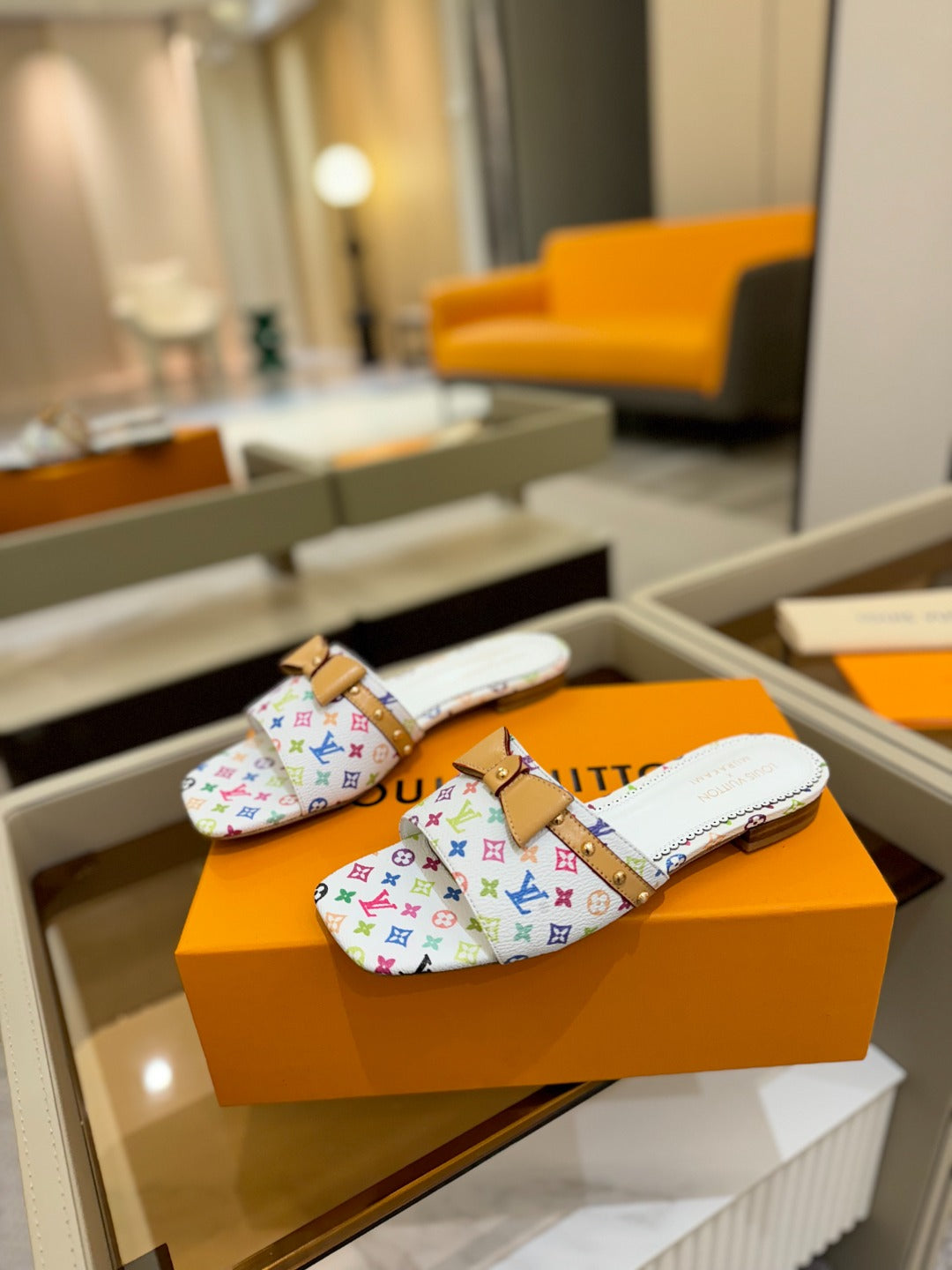 LV X TM 6AM FLAT MULE IN WHITE MONOGRAM CALFSKIN、mysite、Cacoeks