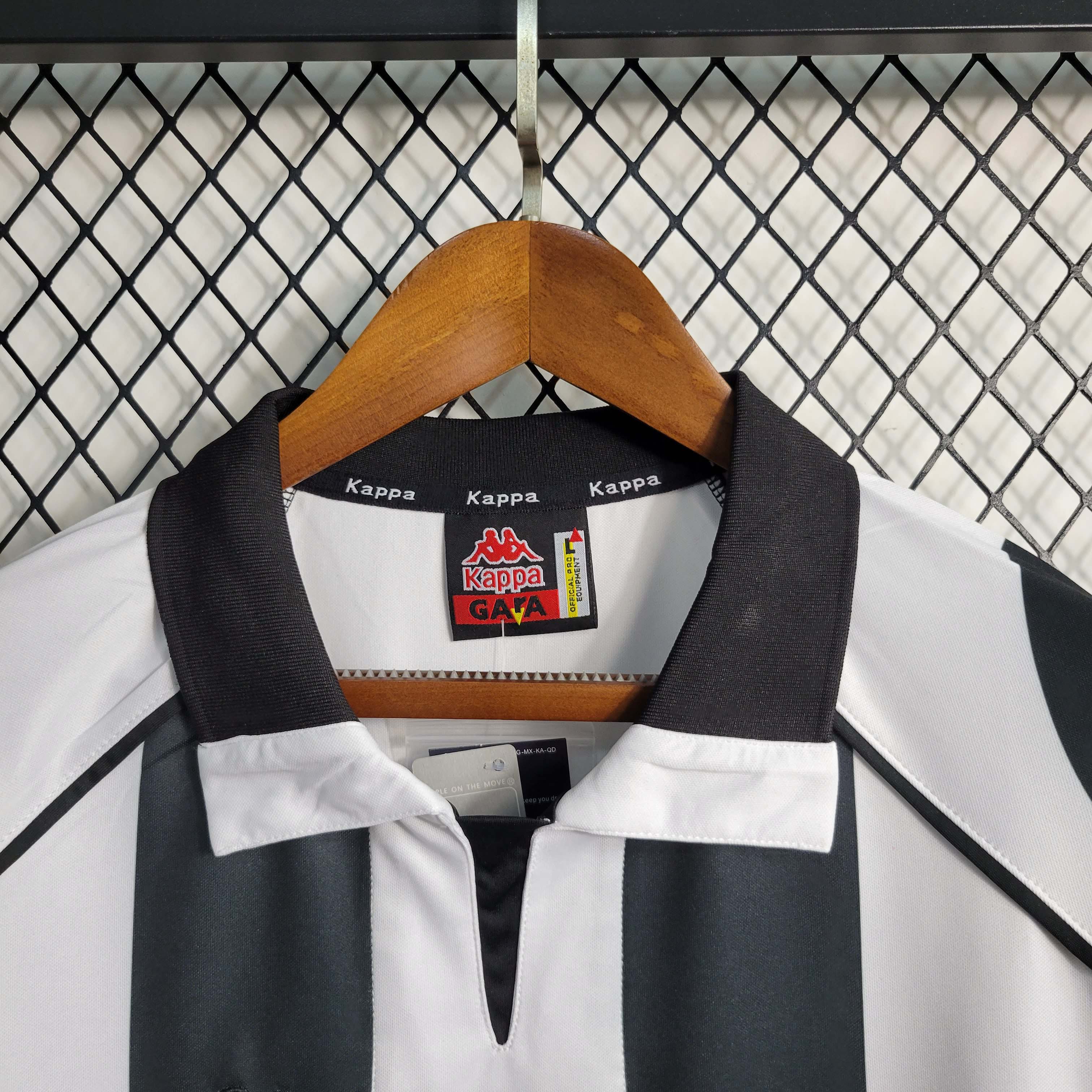 1997/1998 Retro Juventus Football Shirt Home 1:1 Thai Quality:football jersey mysite: unitedjerseyfootball 邓江浪:football