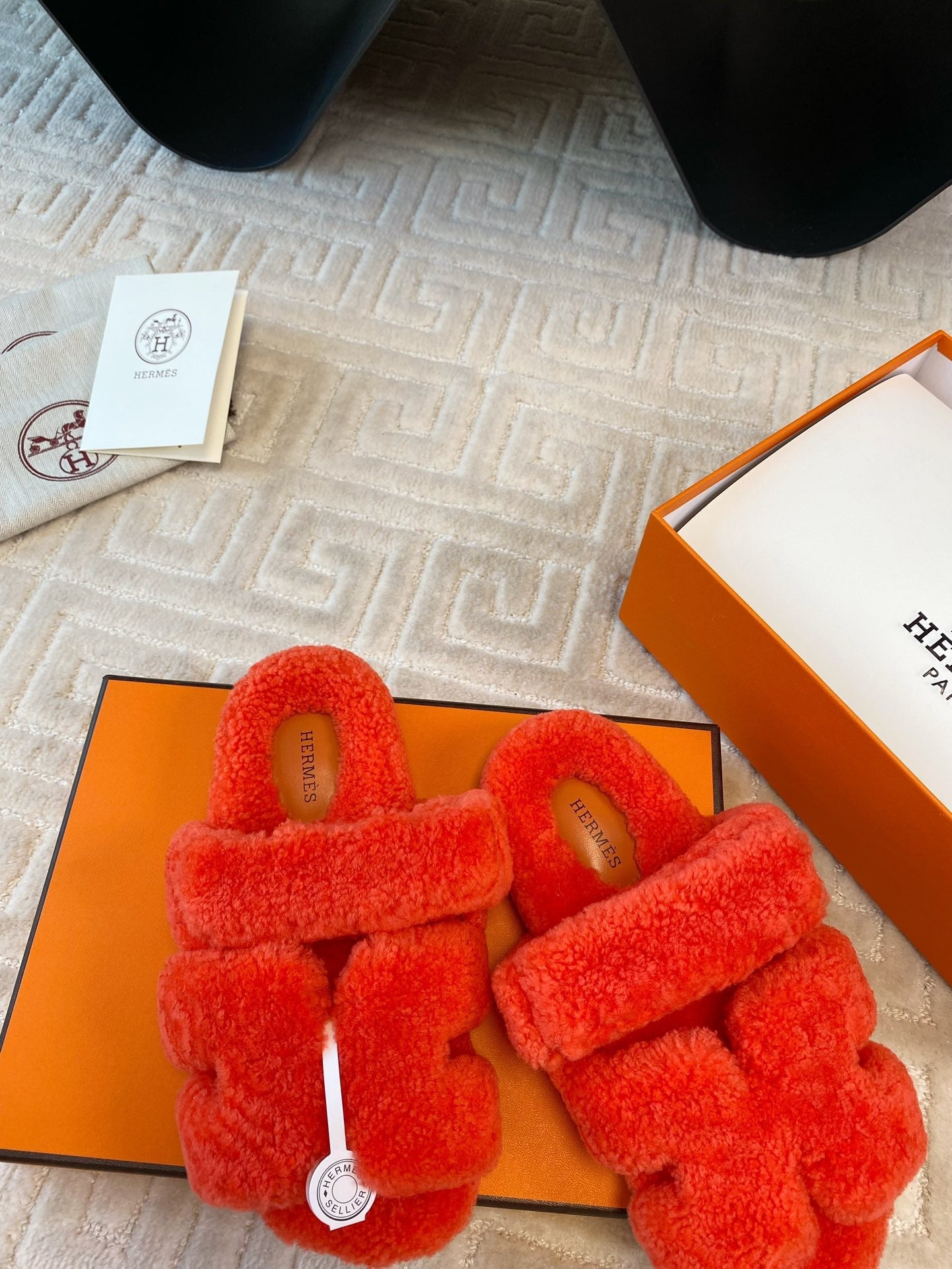 CHYPRE SANDAL IN LIGHT ORANGE SHEARLING、mysite、Cacoeks