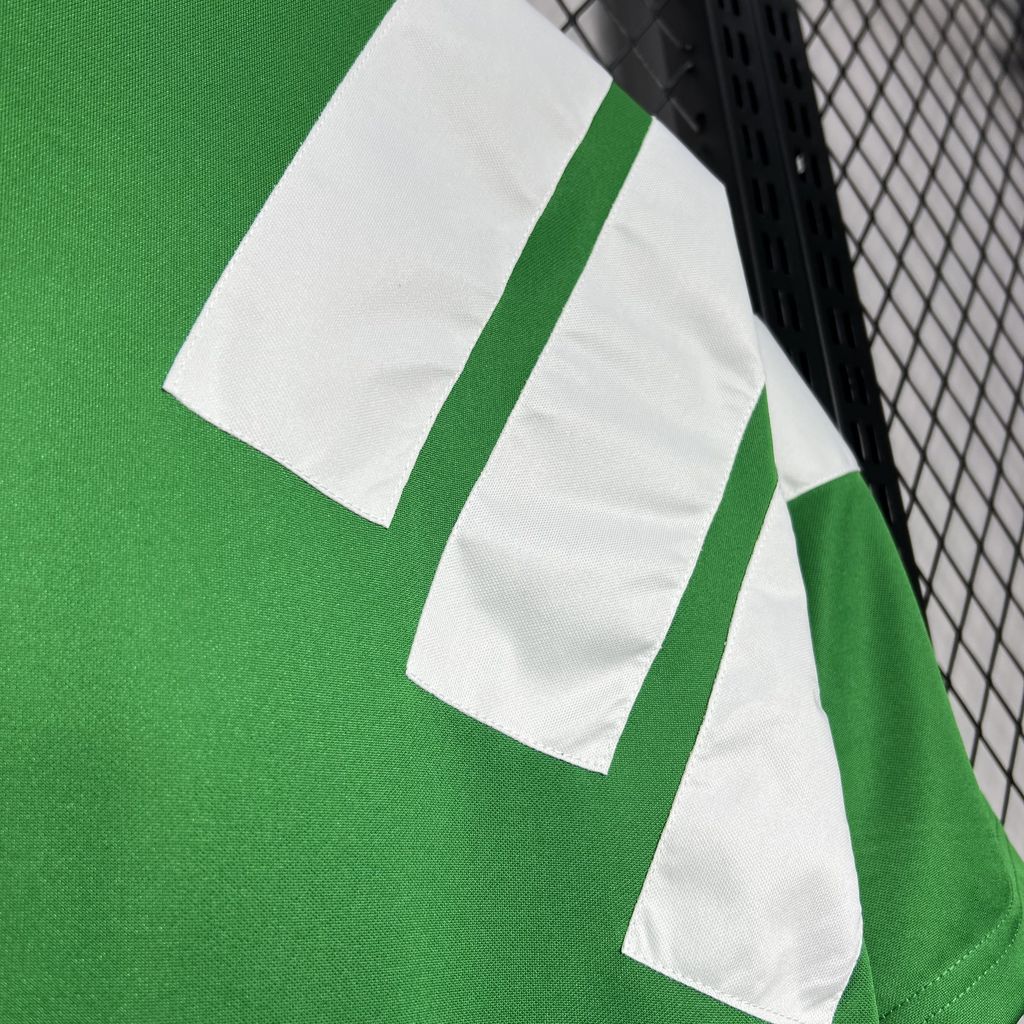 GlobeJersey-Retro Liver.pool 1992-93 Away Jersey