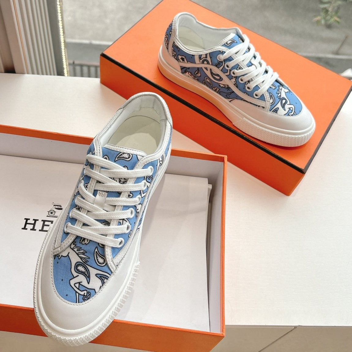 GET SNEAKER IN WHITE MIX CERULEAN BLUE MAXI CANVAS AND CALFSKIN、mysite、Cacoeks