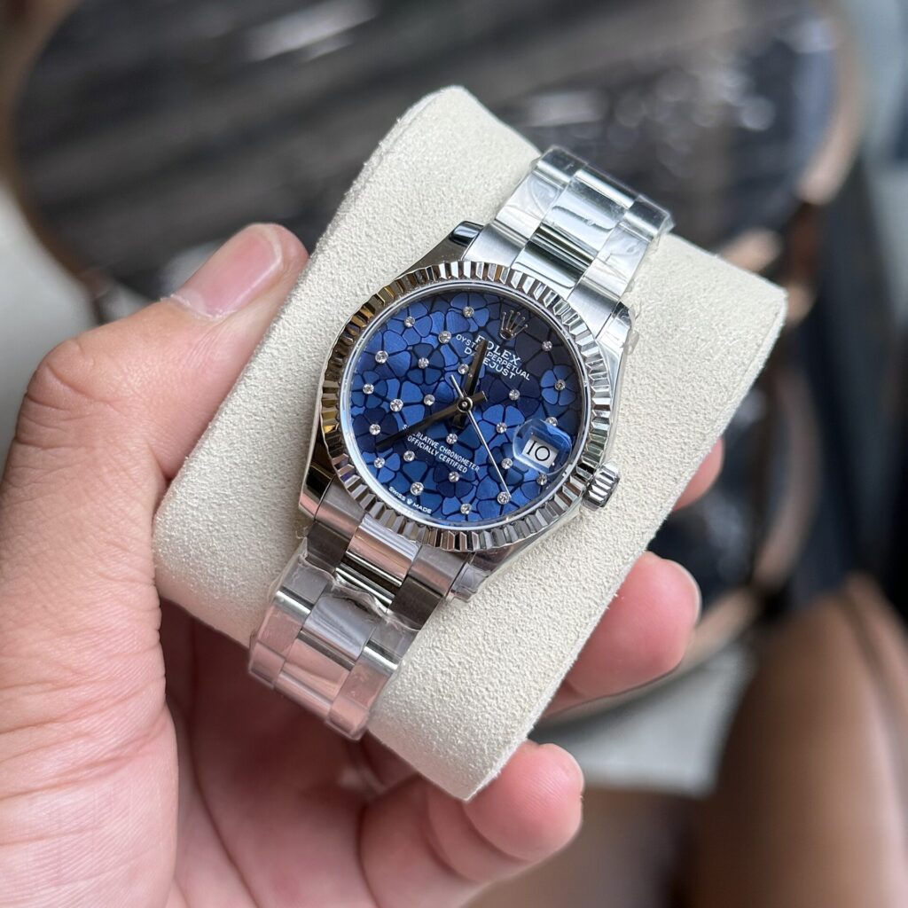 Đồng Hồ Rolex Nữ DateJust Replica Mặt Số Cây Lá Màu Xanh Dương 31mm (2)