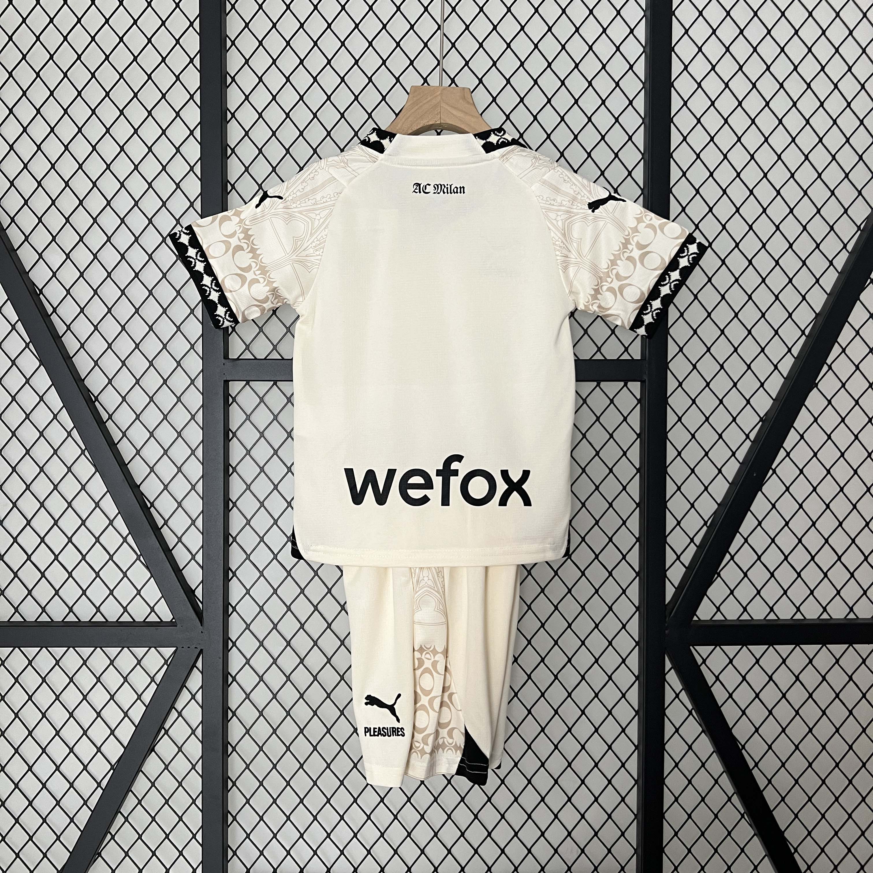 2023/2024 AC Milan Joint Edition Football Shirt 1:1 Thai Quality Kids Size:football jersey mysite: unitedjerseyfootball 邓江浪:football