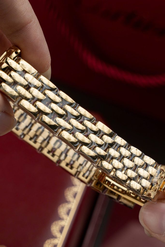 Đồng Hồ Cartier Panthere WGPN0009 Replica 11 Mạ Vàng Gold Mặt Trắng 27x37mm (2)