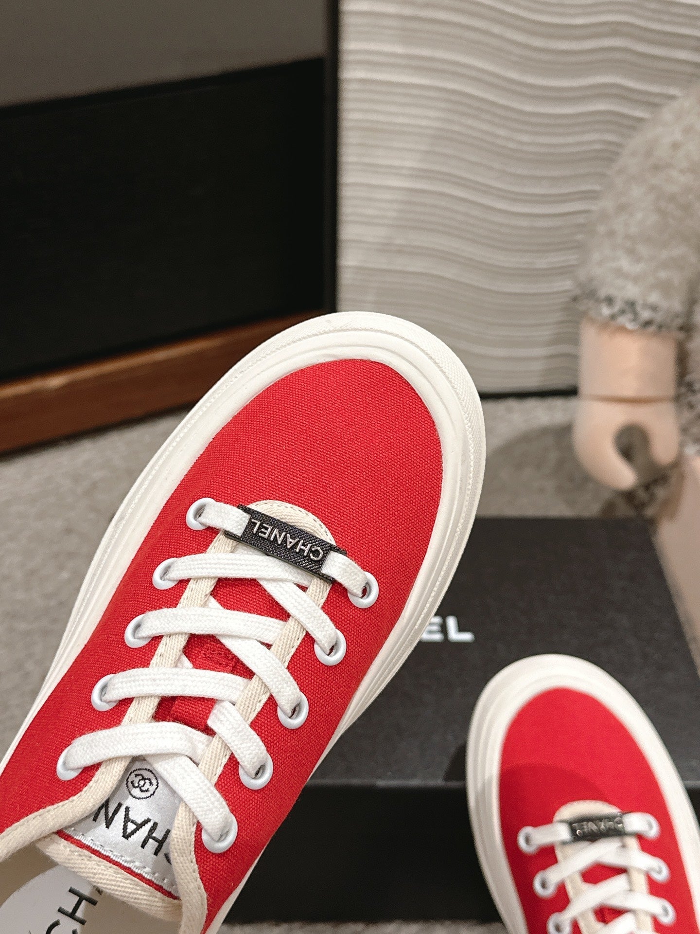 LACE-UP SNEAKERS IN CHERRY RED CANVAS、mysite、Cacoeks
