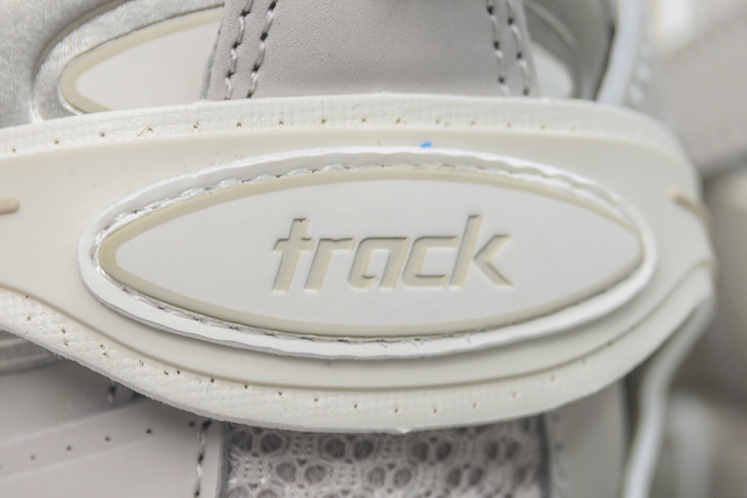 Balenciaga Track Recycled Sole Trainer in Beige、mysite、Cacoeks